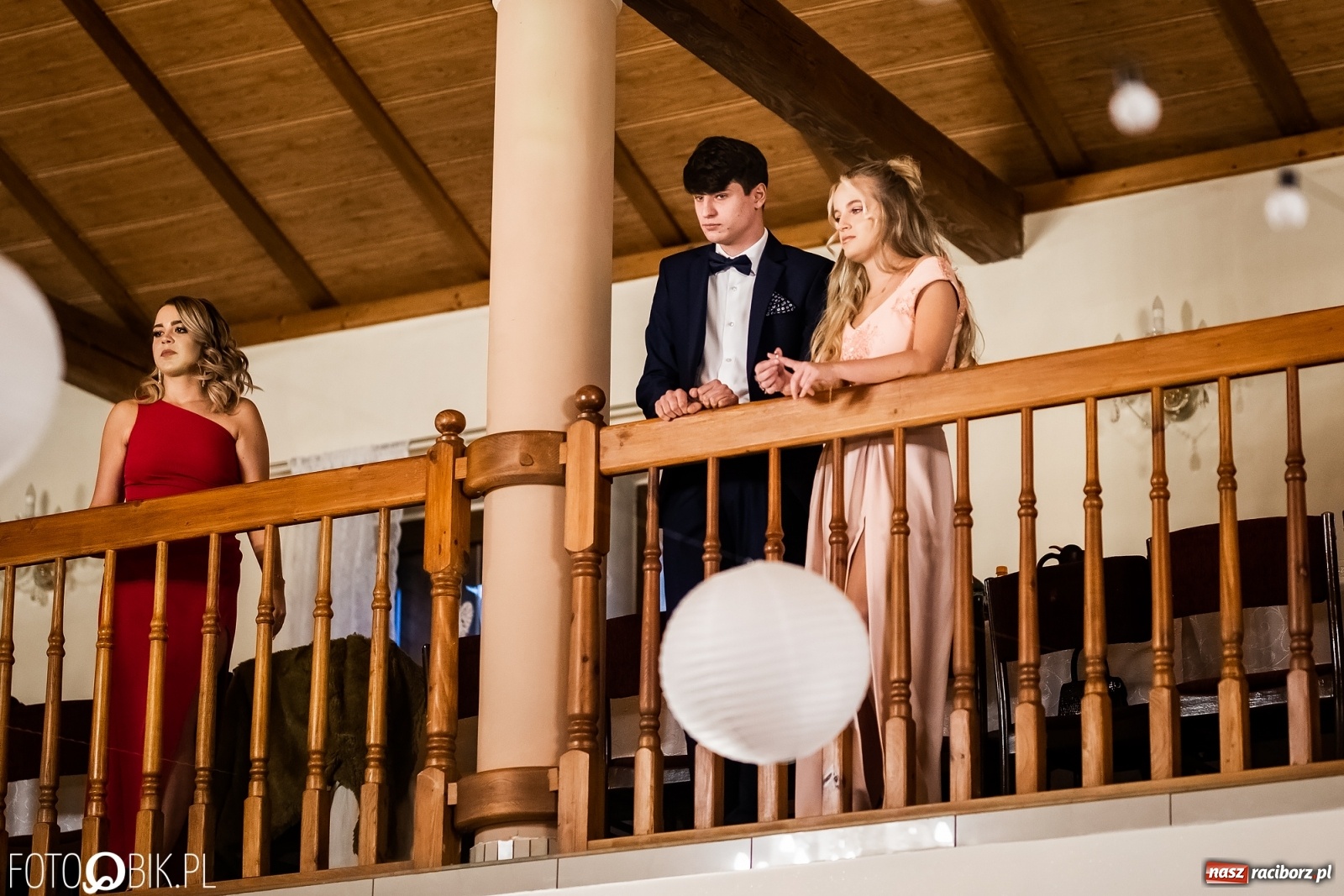 Zdjęcie w galerii na portalu naszraciborz.pl: Studniówka II LO im. Adama Mickiewicza w Raciborzu [FOTO i WIDEO] wiadomości z regionu