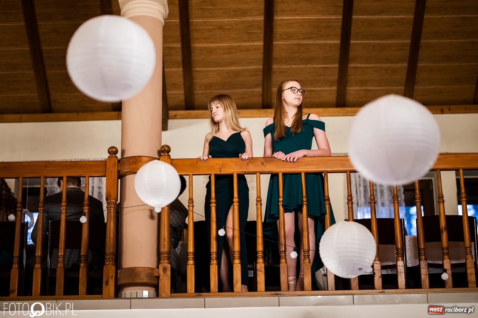 Zdjęcie w galerii na portalu naszraciborz.pl: Studniówka II LO im. Adama Mickiewicza w Raciborzu [FOTO i WIDEO] wiadomości z regionu