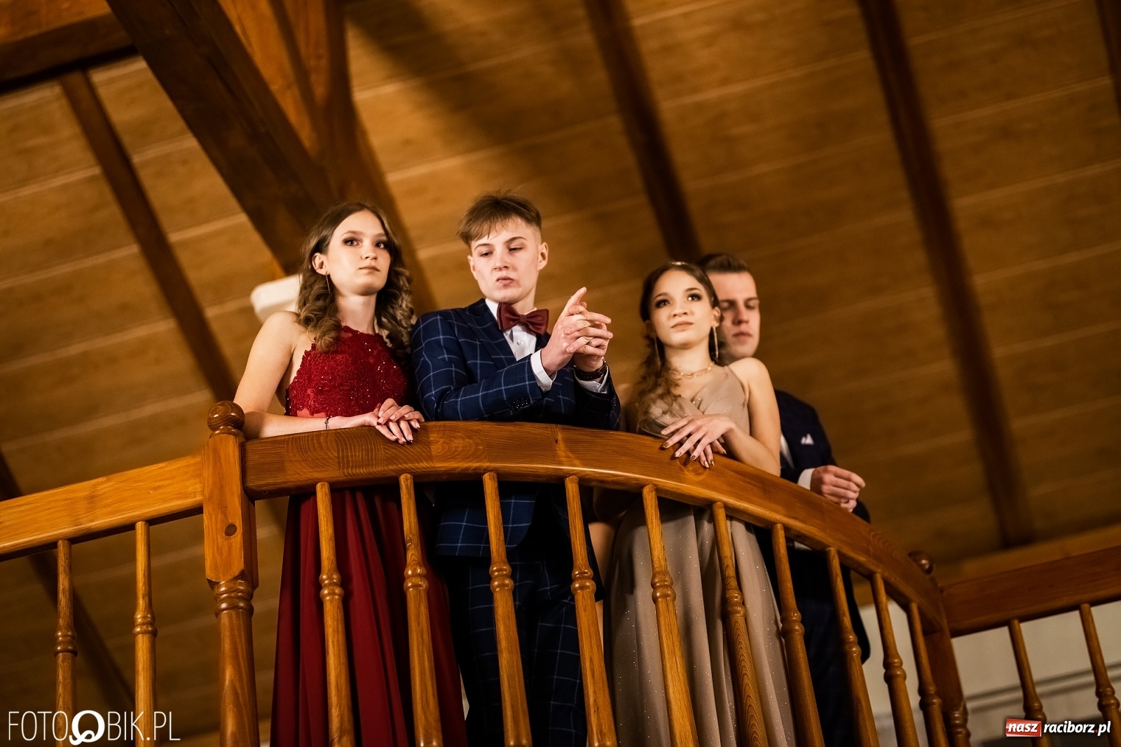 Zdjęcie w galerii na portalu naszraciborz.pl: Studniówka II LO im. Adama Mickiewicza w Raciborzu [FOTO i WIDEO] wiadomości z regionu