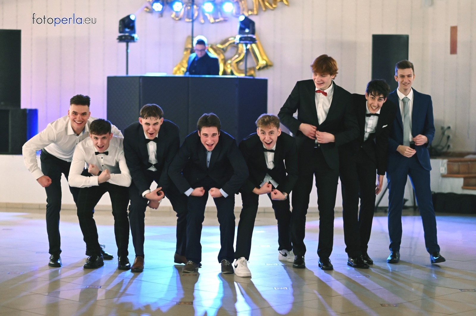 Zdjęcie w galerii na portalu naszraciborz.pl: To była niezapomniana noc. Studniówka II LO po polonezach wiadomości z regionu