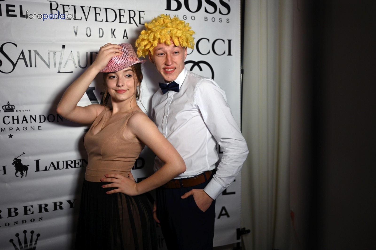 Zdjęcie w galerii na portalu naszraciborz.pl: To była niezapomniana noc. Studniówka II LO po polonezach wiadomości z regionu