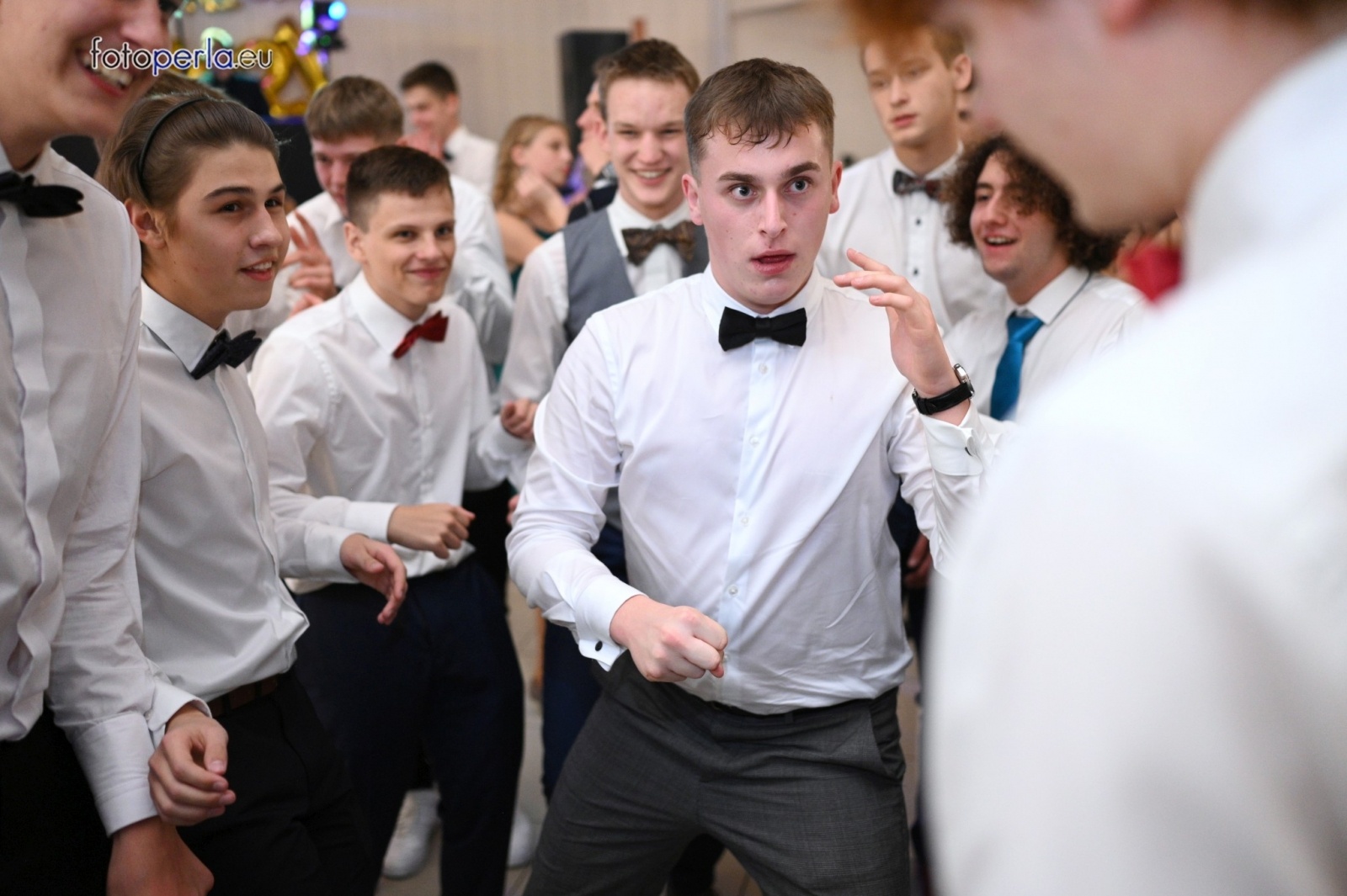 Zdjęcie w galerii na portalu naszraciborz.pl: To była niezapomniana noc. Studniówka II LO po polonezach wiadomości z regionu