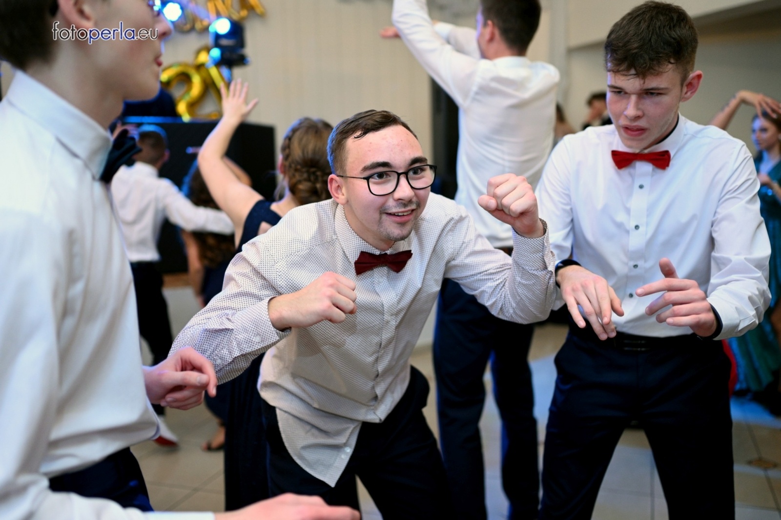 Zdjęcie w galerii na portalu naszraciborz.pl: To była niezapomniana noc. Studniówka II LO po polonezach wiadomości z regionu