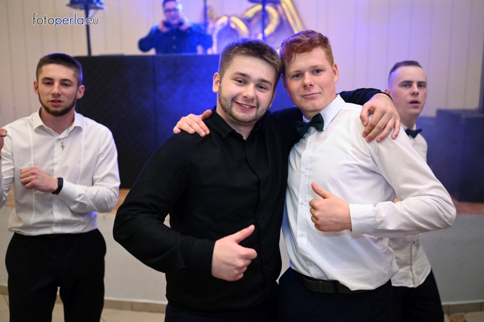 Zdjęcie w galerii na portalu naszraciborz.pl: To była niezapomniana noc. Studniówka II LO po polonezach wiadomości z regionu