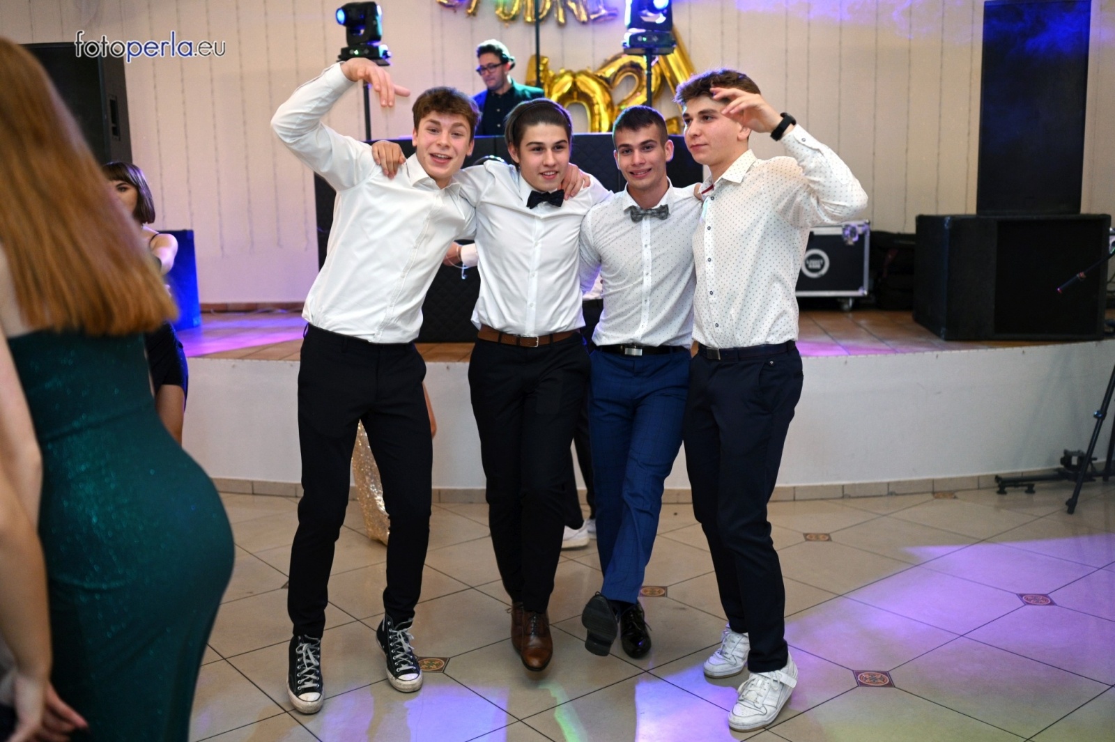 Zdjęcie w galerii na portalu naszraciborz.pl: To była niezapomniana noc. Studniówka II LO po polonezach wiadomości z regionu