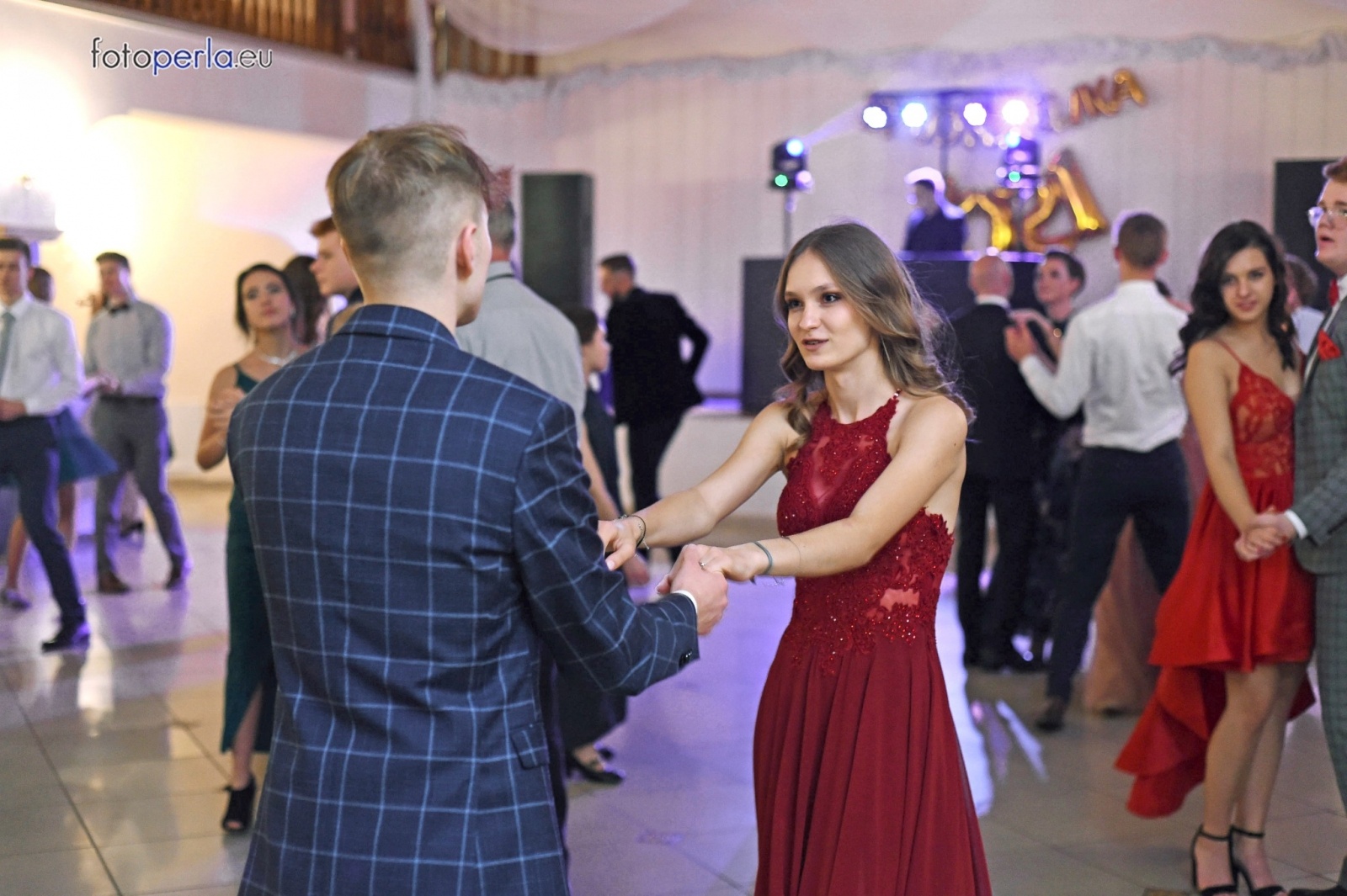 Zdjęcie w galerii na portalu naszraciborz.pl: To była niezapomniana noc. Studniówka II LO po polonezach wiadomości z regionu