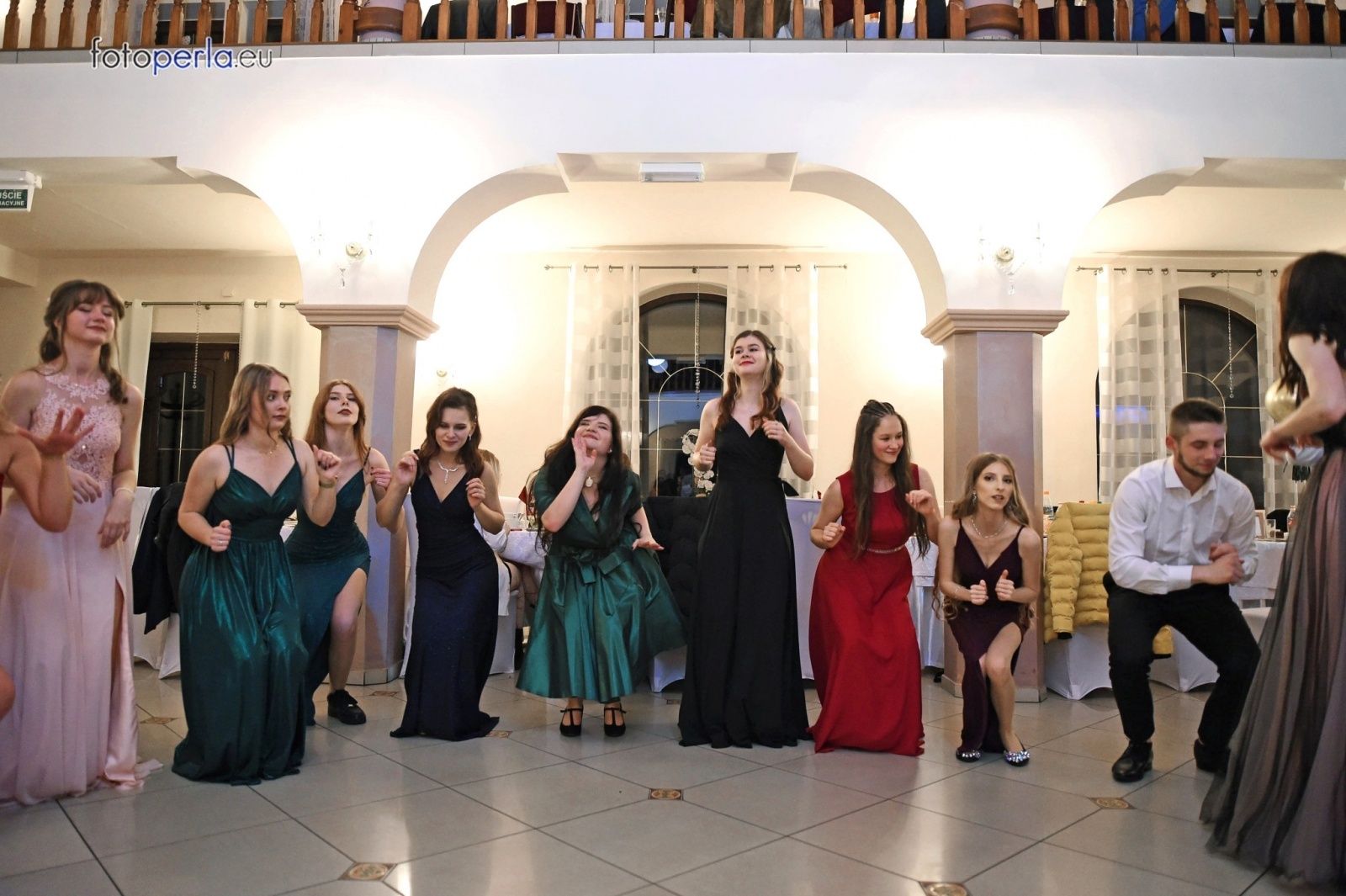 Zdjęcie w galerii na portalu naszraciborz.pl: To była niezapomniana noc. Studniówka II LO po polonezach wiadomości z regionu