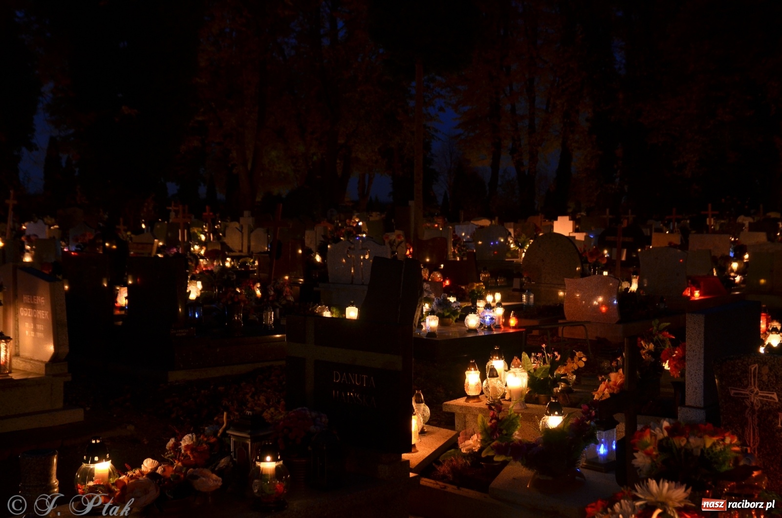 Zdjęcie w galerii na portalu naszraciborz.pl: Jeruzalem w wigilię Wszystkich Świętych. 1 listopada Ocicka przy cmentarzu będzie zamknięta wiadomości z regionu