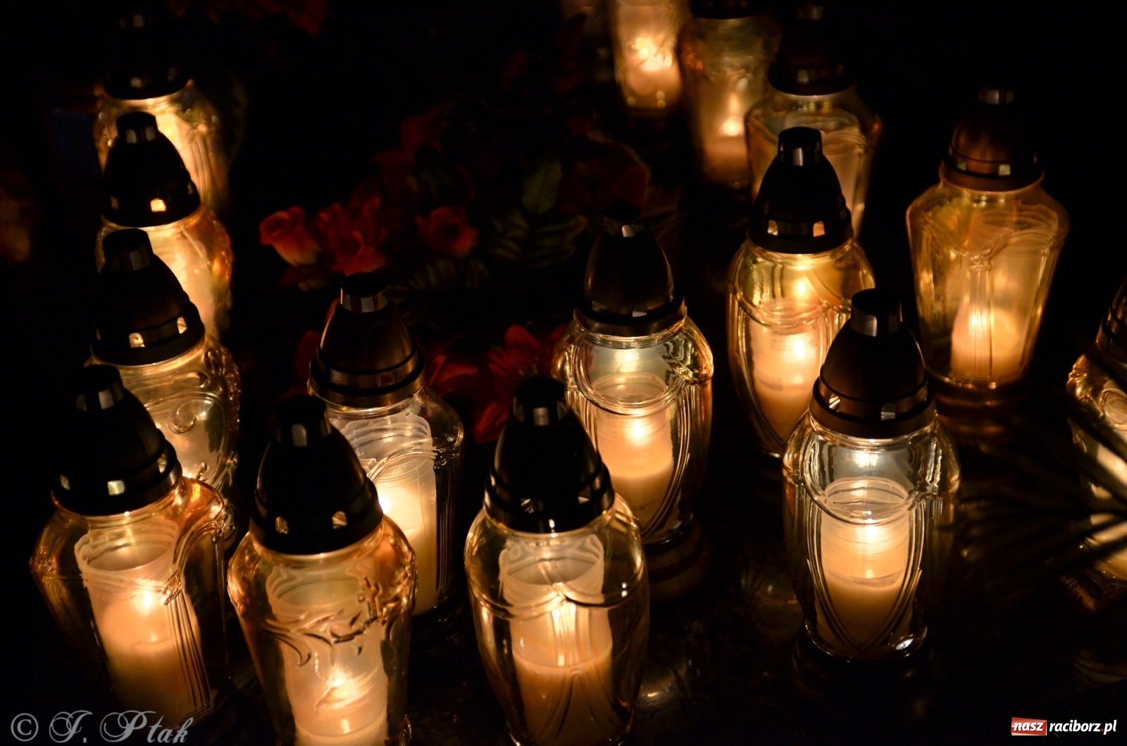 Zdjęcie w galerii na portalu naszraciborz.pl: Jeruzalem w wigilię Wszystkich Świętych. 1 listopada Ocicka przy cmentarzu będzie zamknięta wiadomości z regionu