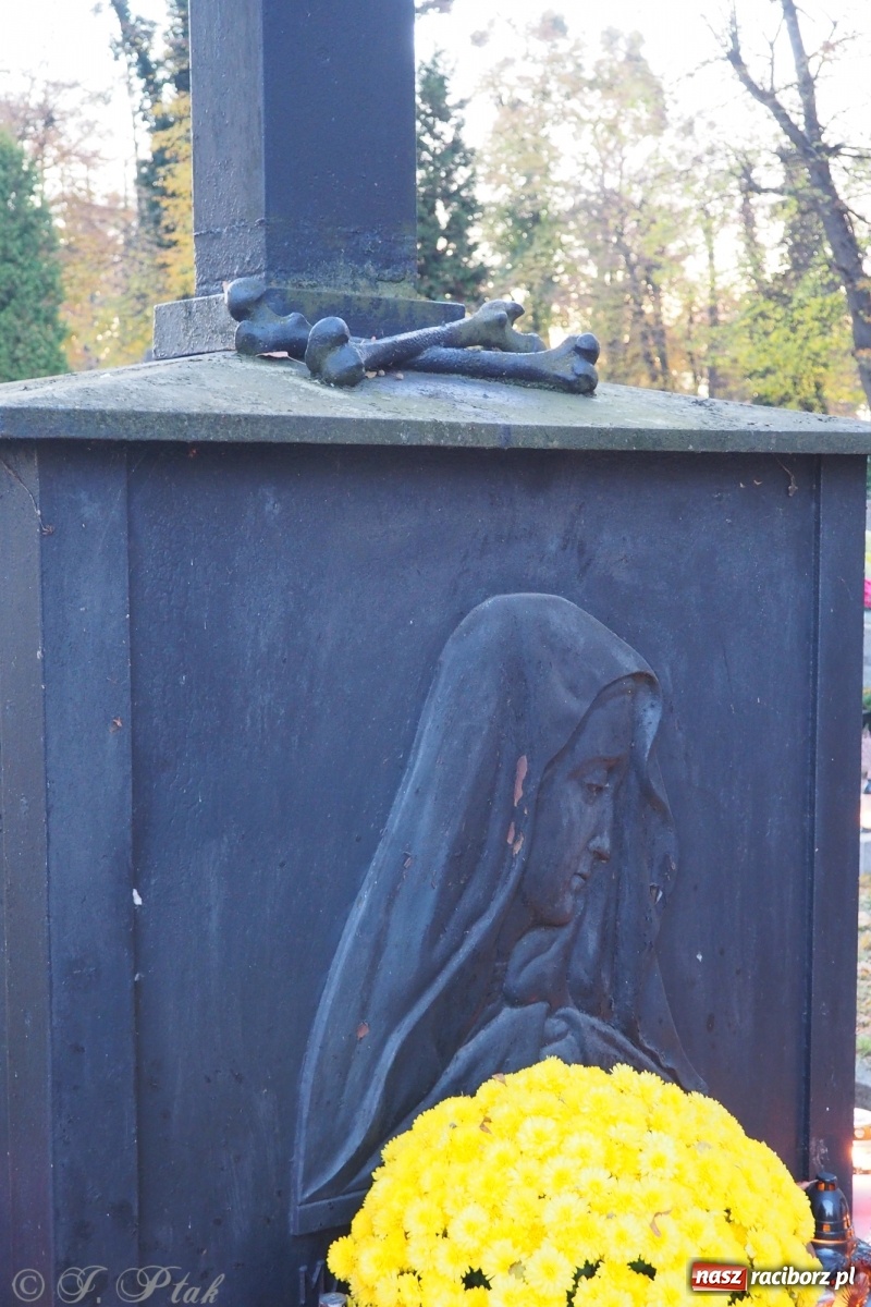 Zdjęcie w galerii na portalu naszraciborz.pl: Jeruzalem w wigilię Wszystkich Świętych. 1 listopada Ocicka przy cmentarzu będzie zamknięta wiadomości z regionu