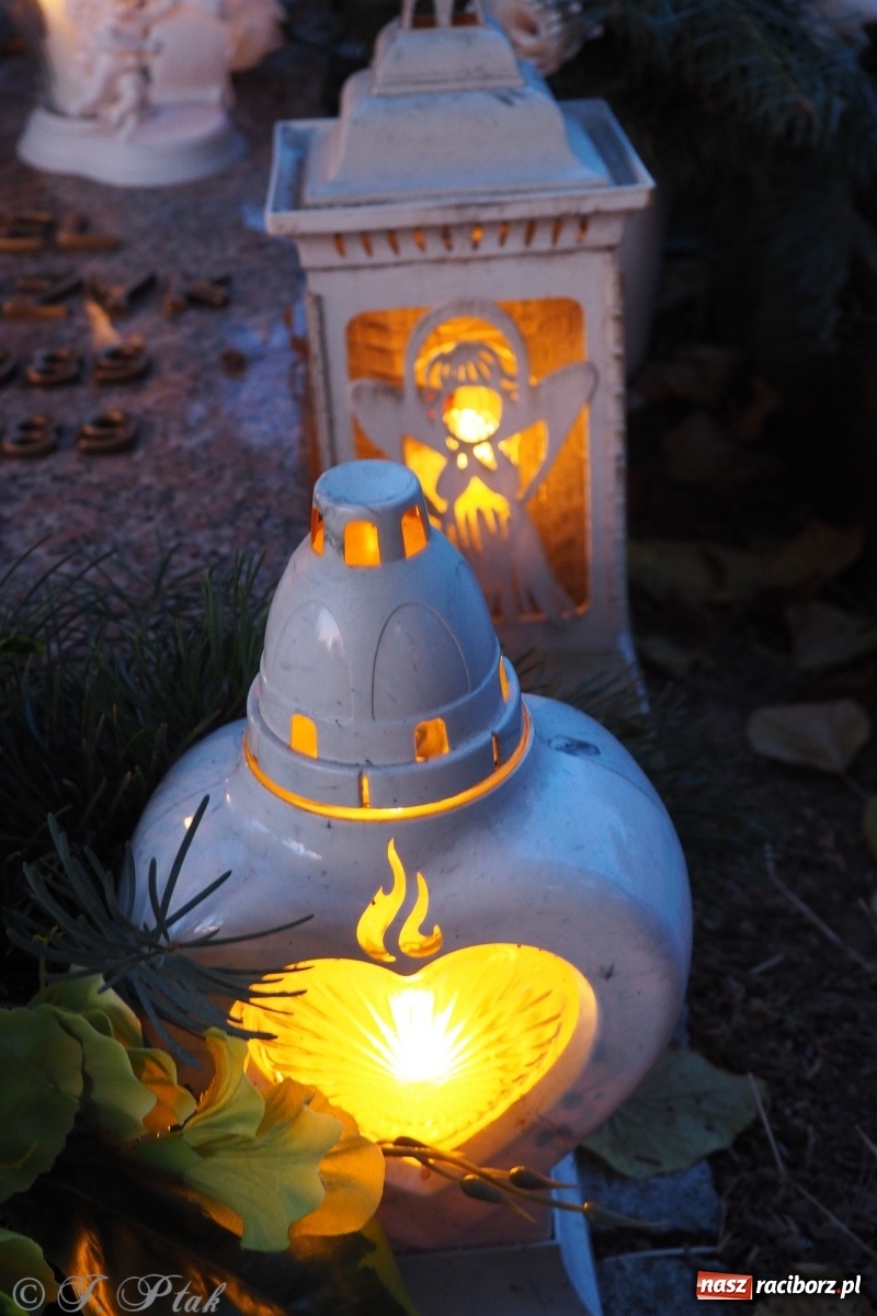 Zdjęcie w galerii na portalu naszraciborz.pl: Jeruzalem w wigilię Wszystkich Świętych. 1 listopada Ocicka przy cmentarzu będzie zamknięta wiadomości z regionu