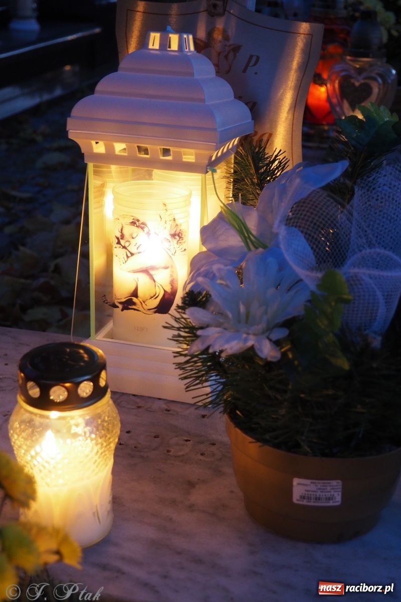 Zdjęcie w galerii na portalu naszraciborz.pl: Jeruzalem w wigilię Wszystkich Świętych. 1 listopada Ocicka przy cmentarzu będzie zamknięta wiadomości z regionu