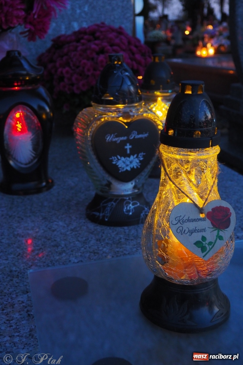 Zdjęcie w galerii na portalu naszraciborz.pl: Jeruzalem w wigilię Wszystkich Świętych. 1 listopada Ocicka przy cmentarzu będzie zamknięta wiadomości z regionu