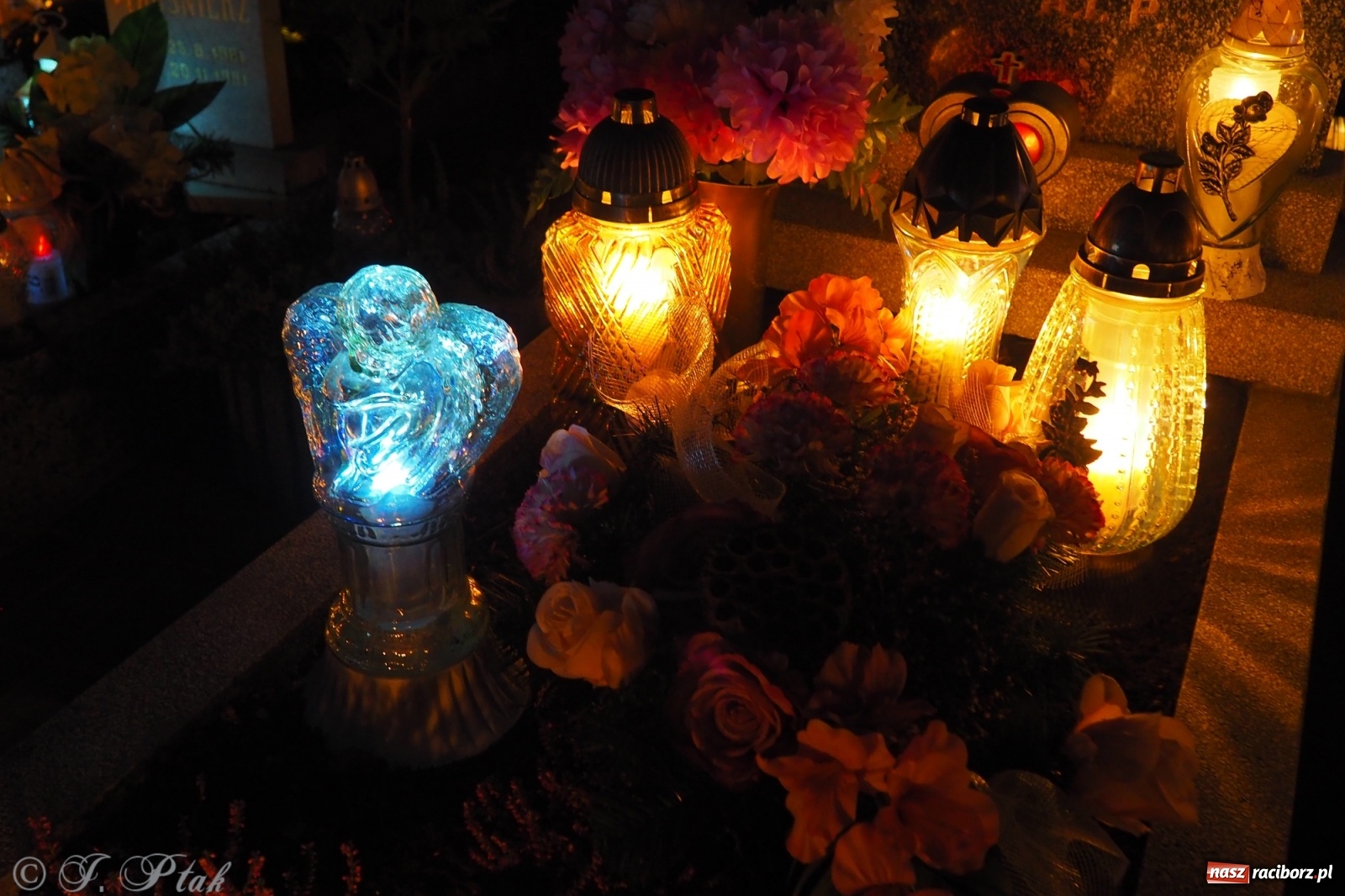 Zdjęcie w galerii na portalu naszraciborz.pl: Jeruzalem w wigilię Wszystkich Świętych. 1 listopada Ocicka przy cmentarzu będzie zamknięta wiadomości z regionu