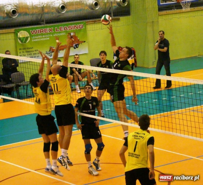 Zdjęcie w galerii na portalu naszraciborz.pl: Sensacyjna wygrana AZS Rafako wiadomości z regionu