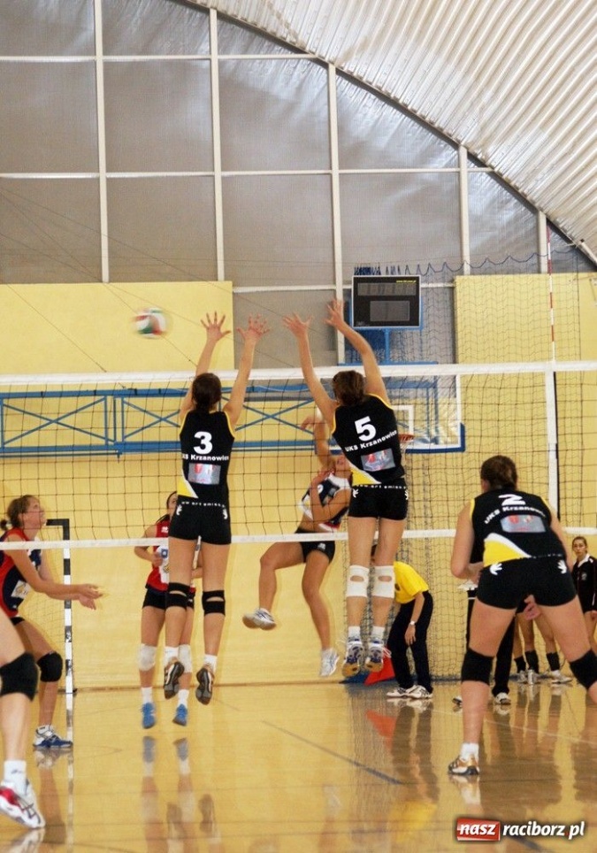 Zdjęcie w galerii na portalu naszraciborz.pl: Sokół za mocny dla Krzanowic wiadomości z regionu