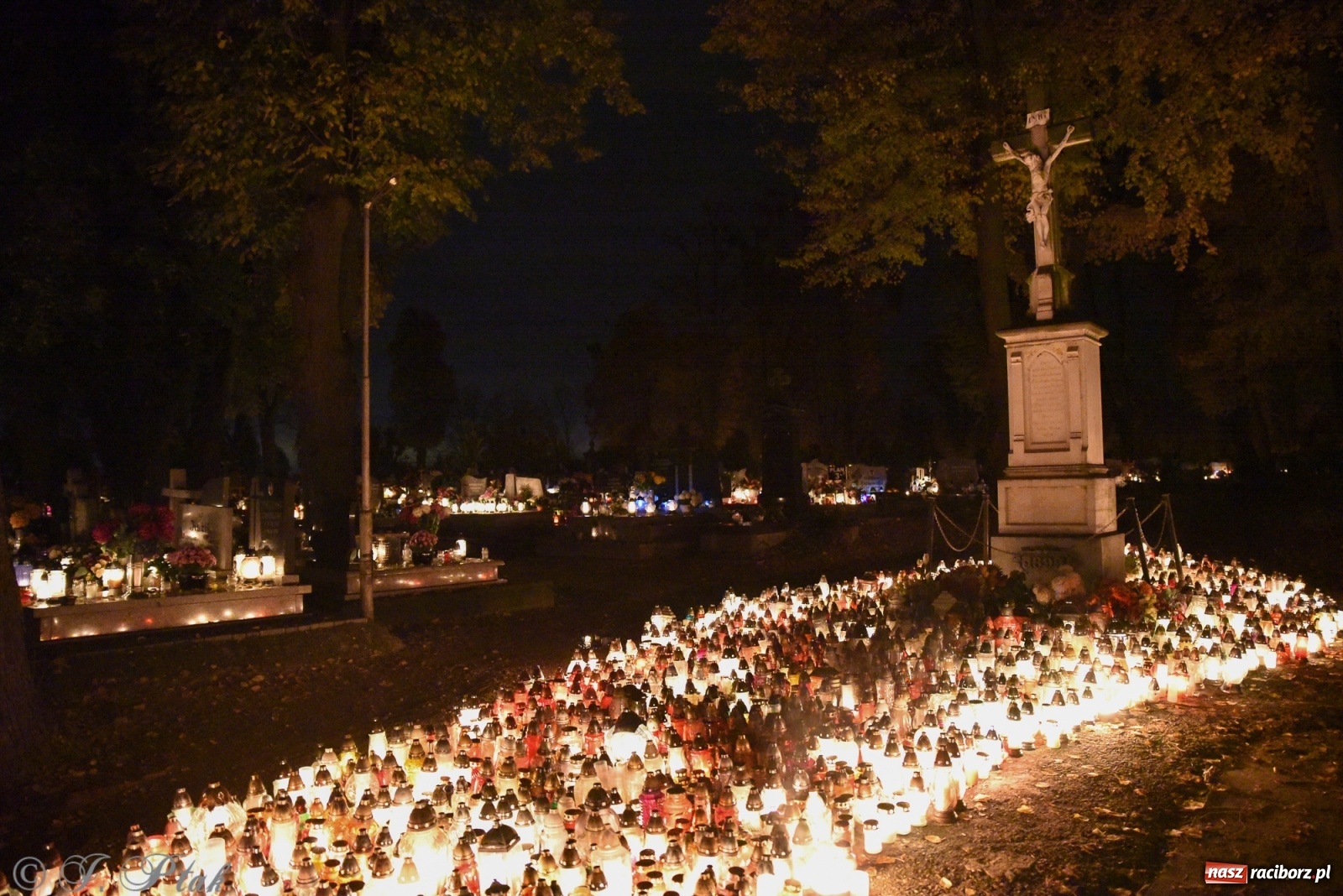 Zdjęcie w galerii na portalu naszraciborz.pl: Modlitwa młodych na raciborskim Jeruzalem wiadomości z regionu