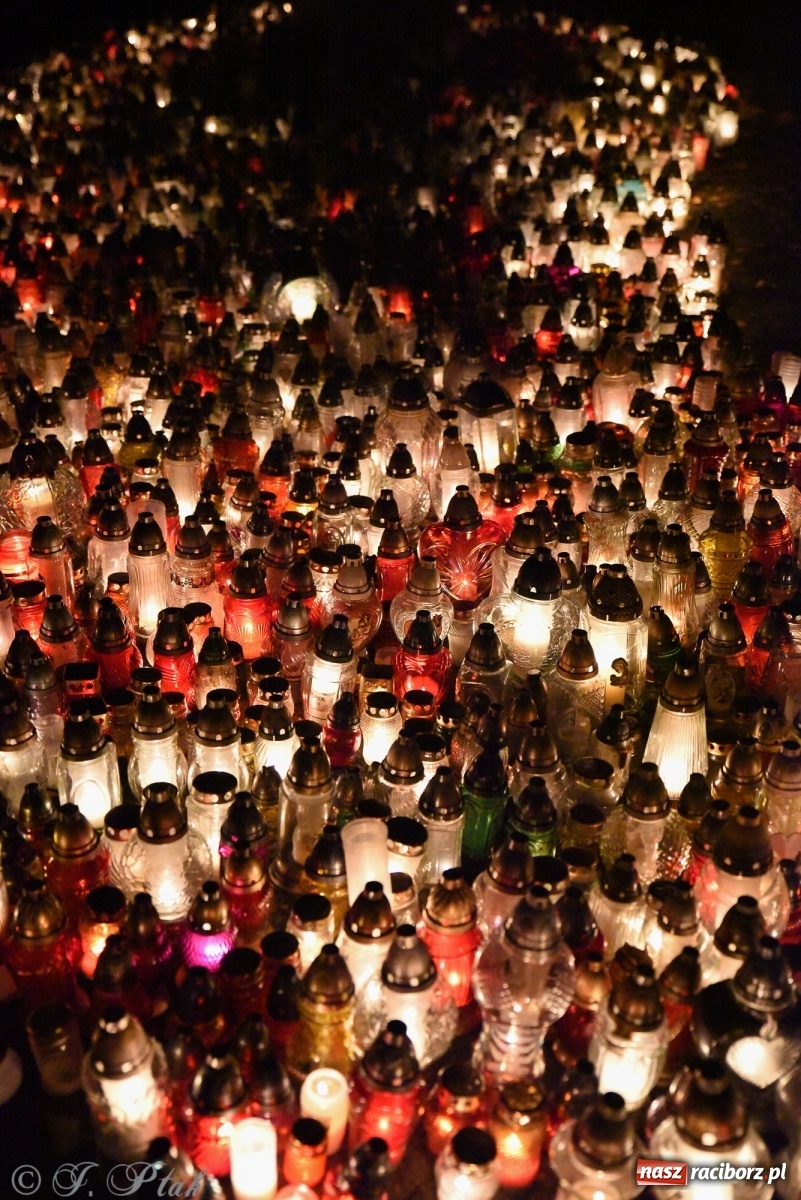 Zdjęcie w galerii na portalu naszraciborz.pl: Modlitwa młodych na raciborskim Jeruzalem wiadomości z regionu