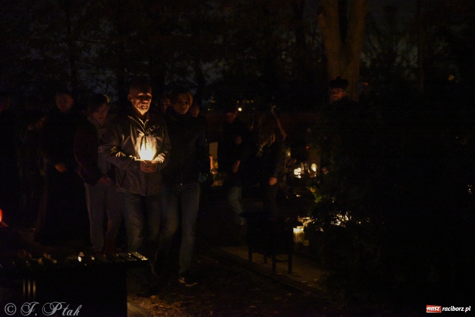 Zdjęcie w galerii na portalu naszraciborz.pl: Modlitwa młodych na raciborskim Jeruzalem wiadomości z regionu