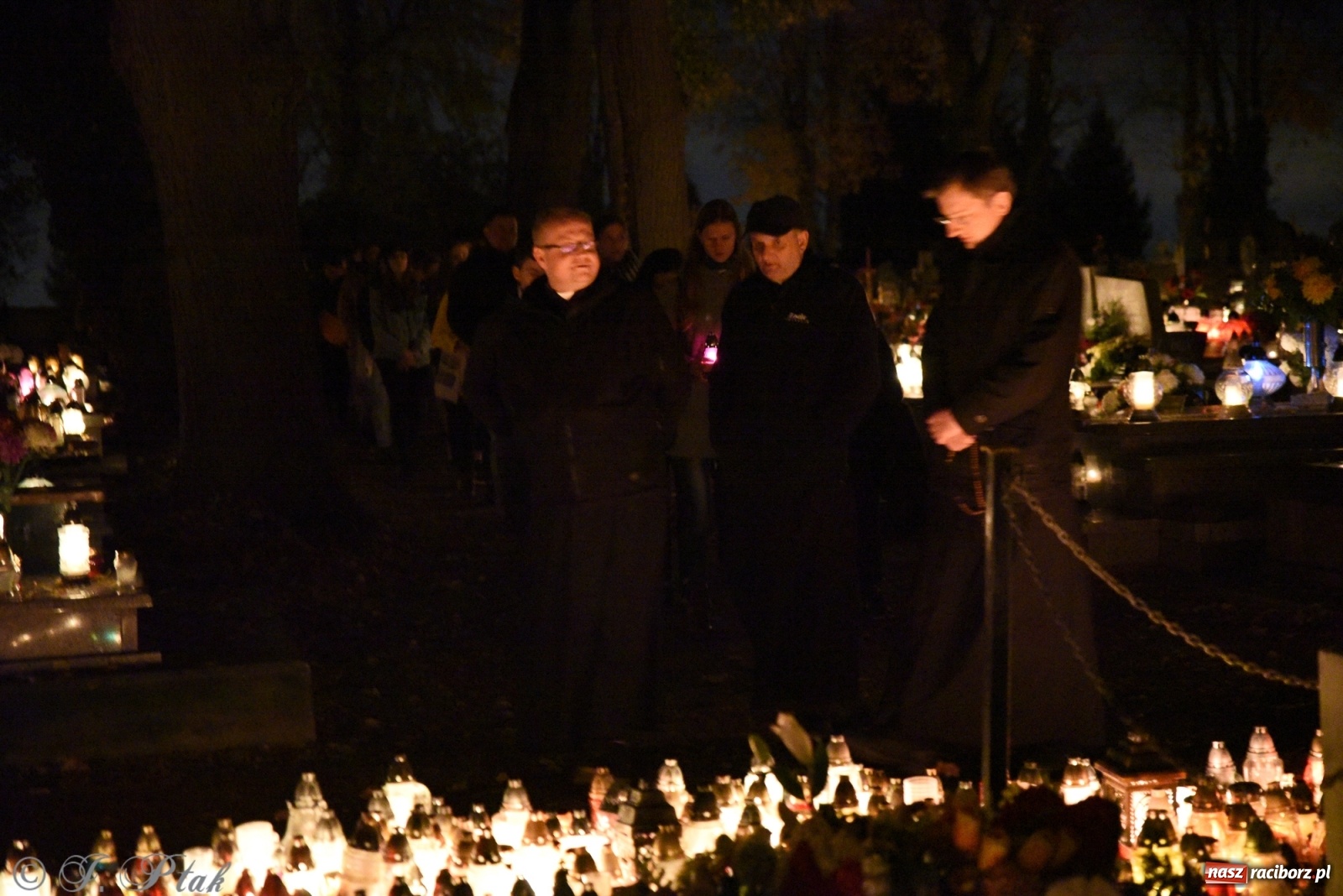 Zdjęcie w galerii na portalu naszraciborz.pl: Modlitwa młodych na raciborskim Jeruzalem wiadomości z regionu