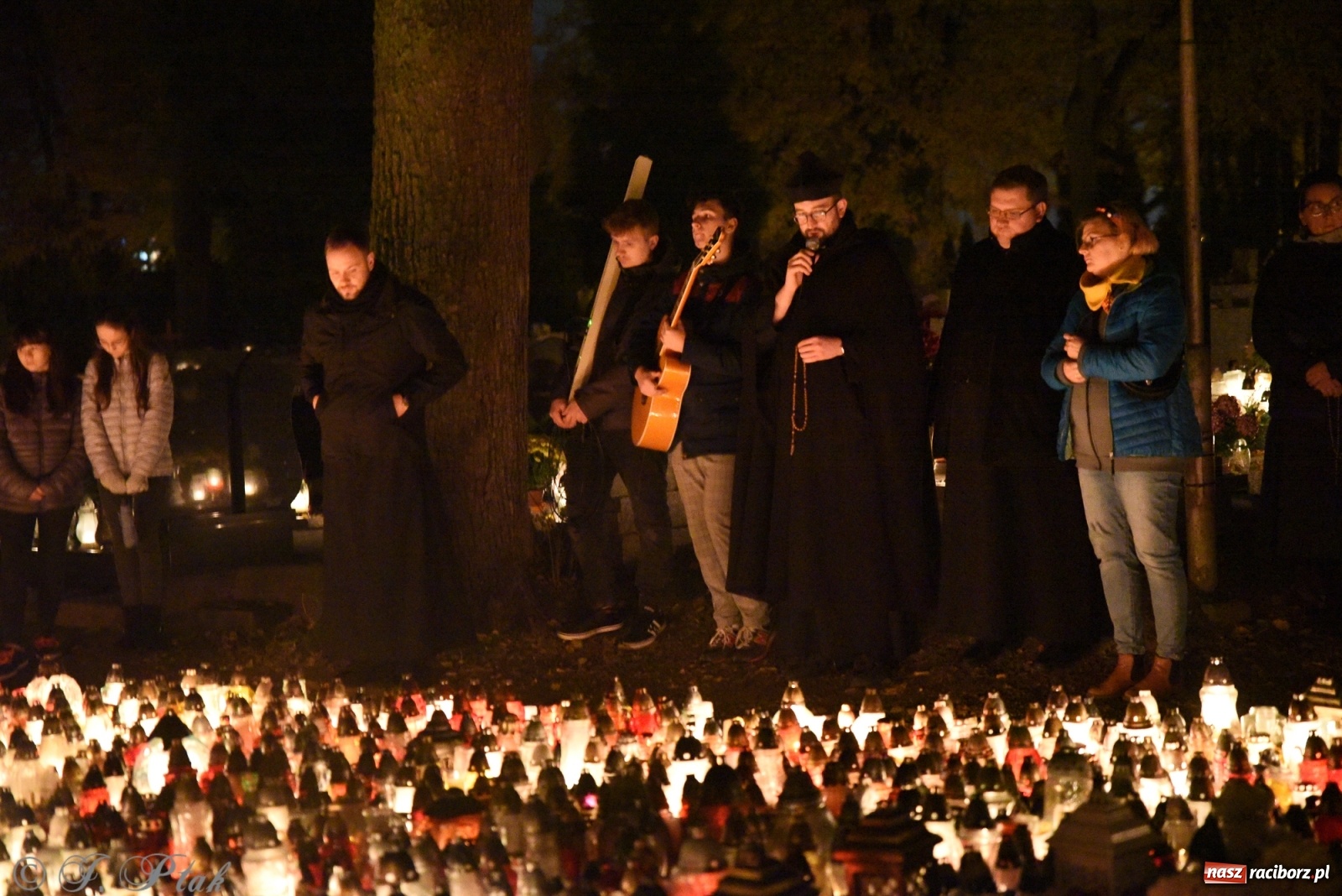 Zdjęcie w galerii na portalu naszraciborz.pl: Modlitwa młodych na raciborskim Jeruzalem wiadomości z regionu