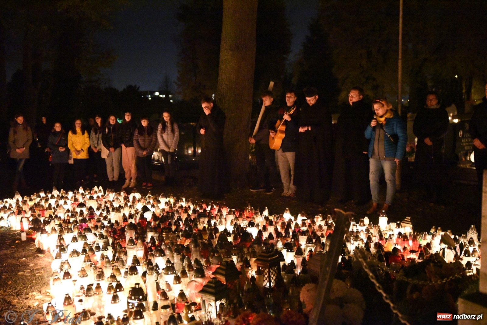 Zdjęcie w galerii na portalu naszraciborz.pl: Modlitwa młodych na raciborskim Jeruzalem wiadomości z regionu