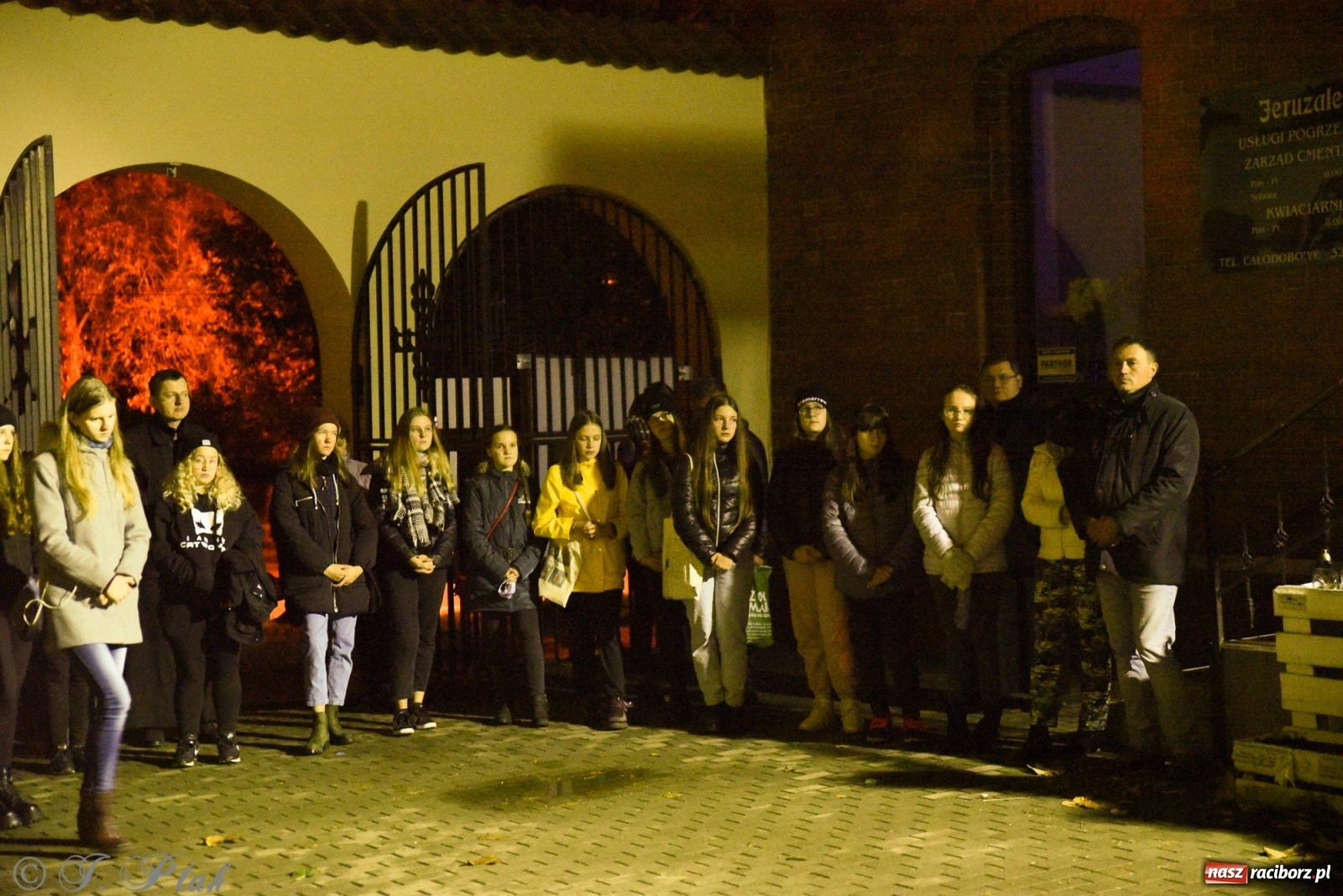 Zdjęcie w galerii na portalu naszraciborz.pl: Modlitwa młodych na raciborskim Jeruzalem wiadomości z regionu