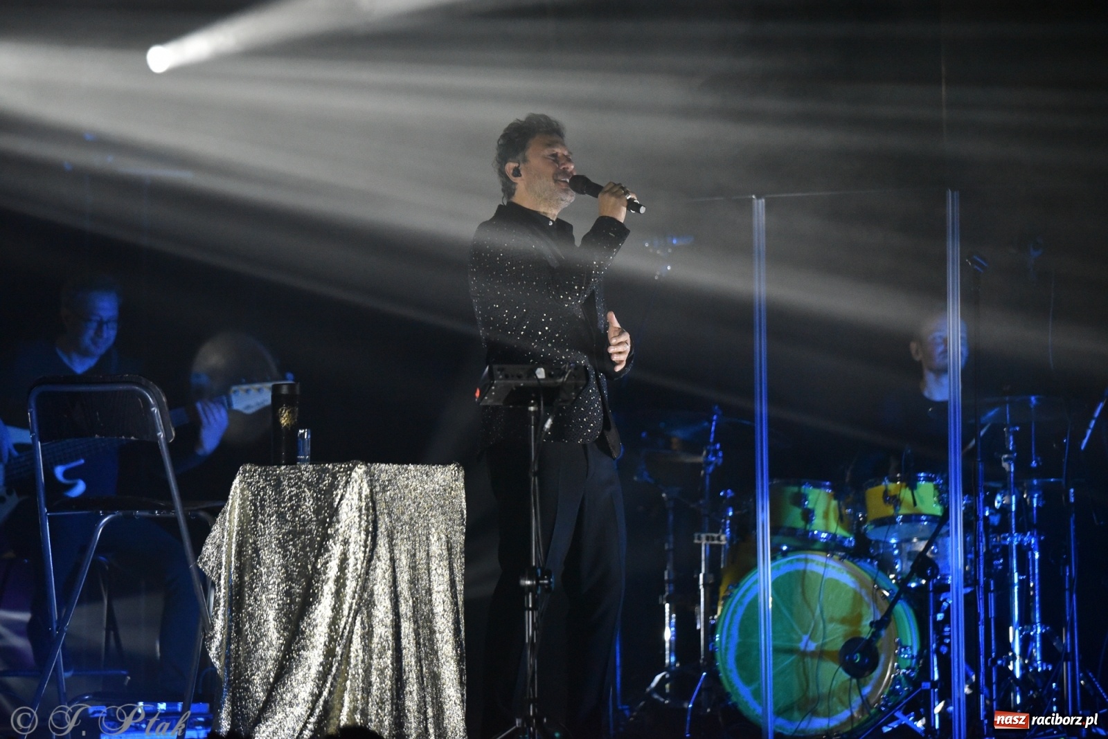 Zdjęcie w galerii na portalu naszraciborz.pl: Andrzej Piaseczny - akustycznie w RCK wiadomości z regionu