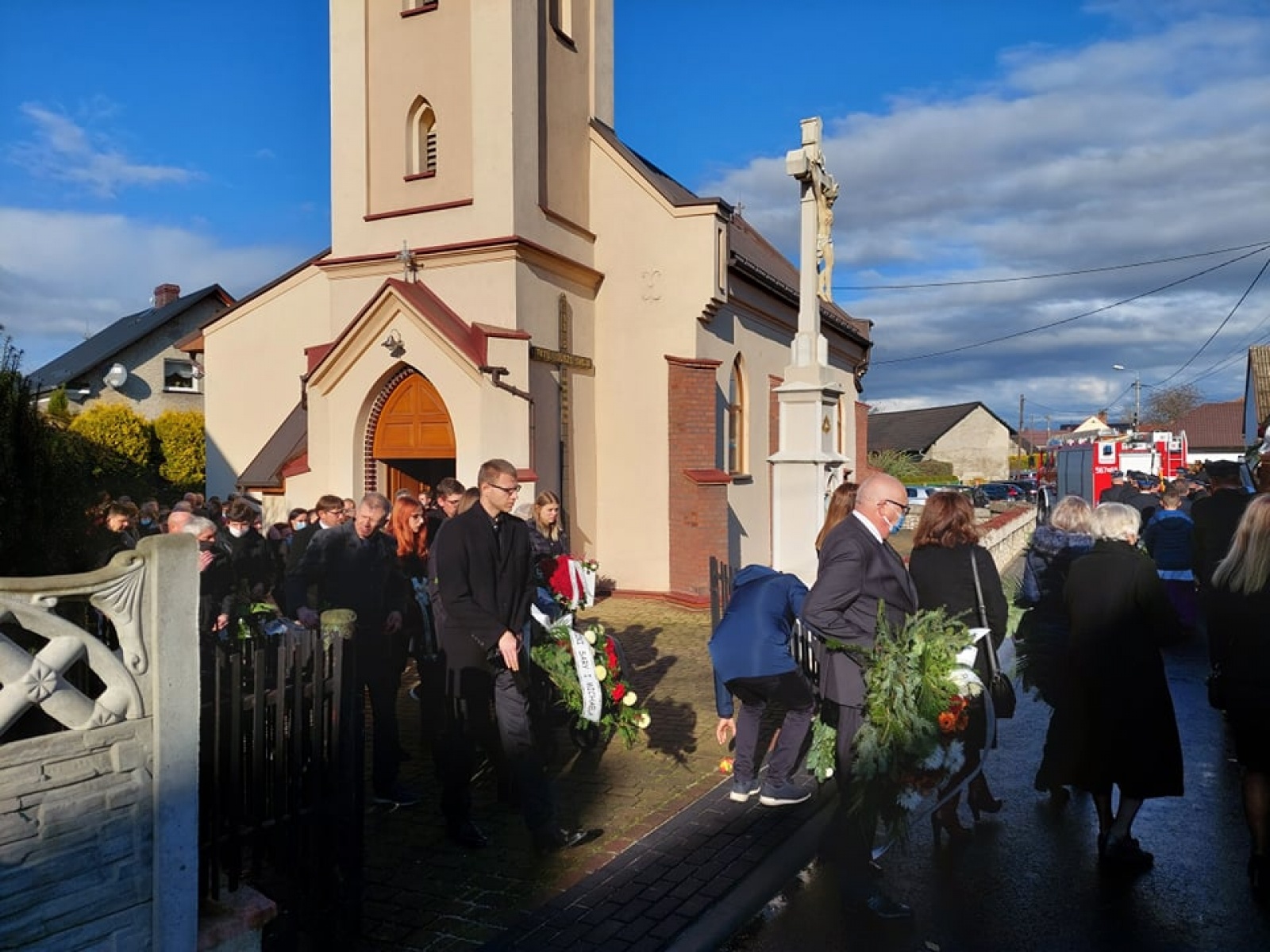 Zdjęcie w galerii na portalu naszraciborz.pl: Ostatnie pożegnanie śp. Bertholda Kollka, wieloletniego naczelnika OSP Roszków wiadomości z regionu