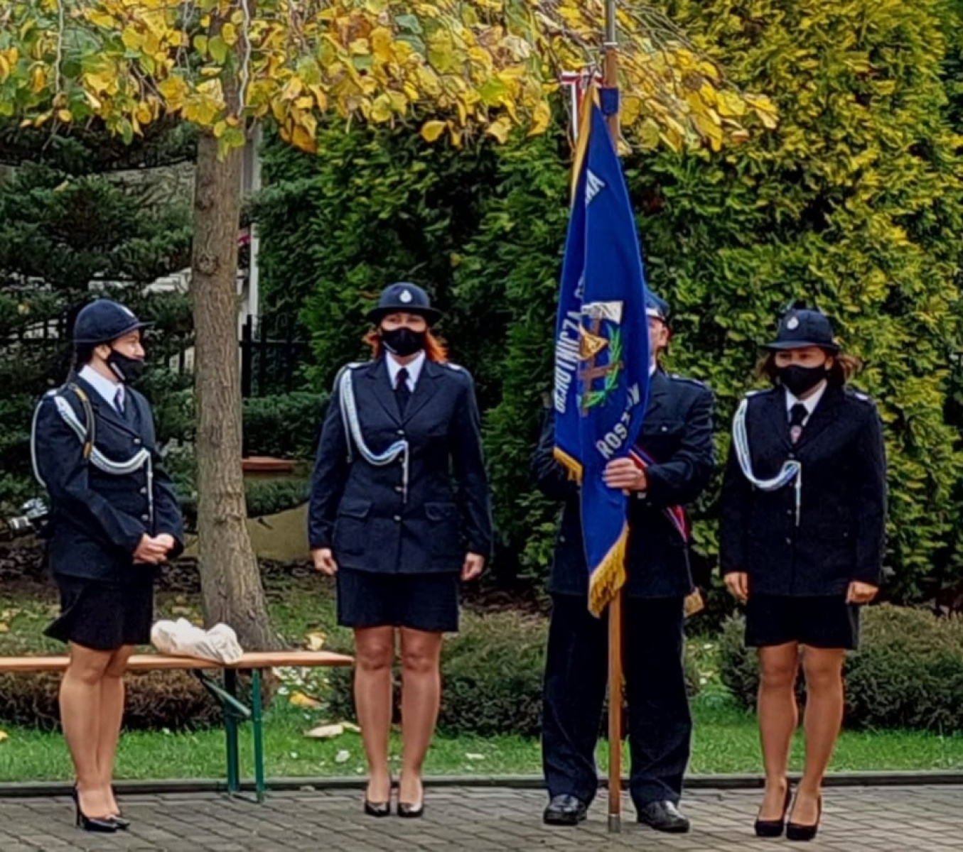 Zdjęcie w galerii na portalu naszraciborz.pl: Ostatnie pożegnanie śp. Bertholda Kollka, wieloletniego naczelnika OSP Roszków wiadomości z regionu