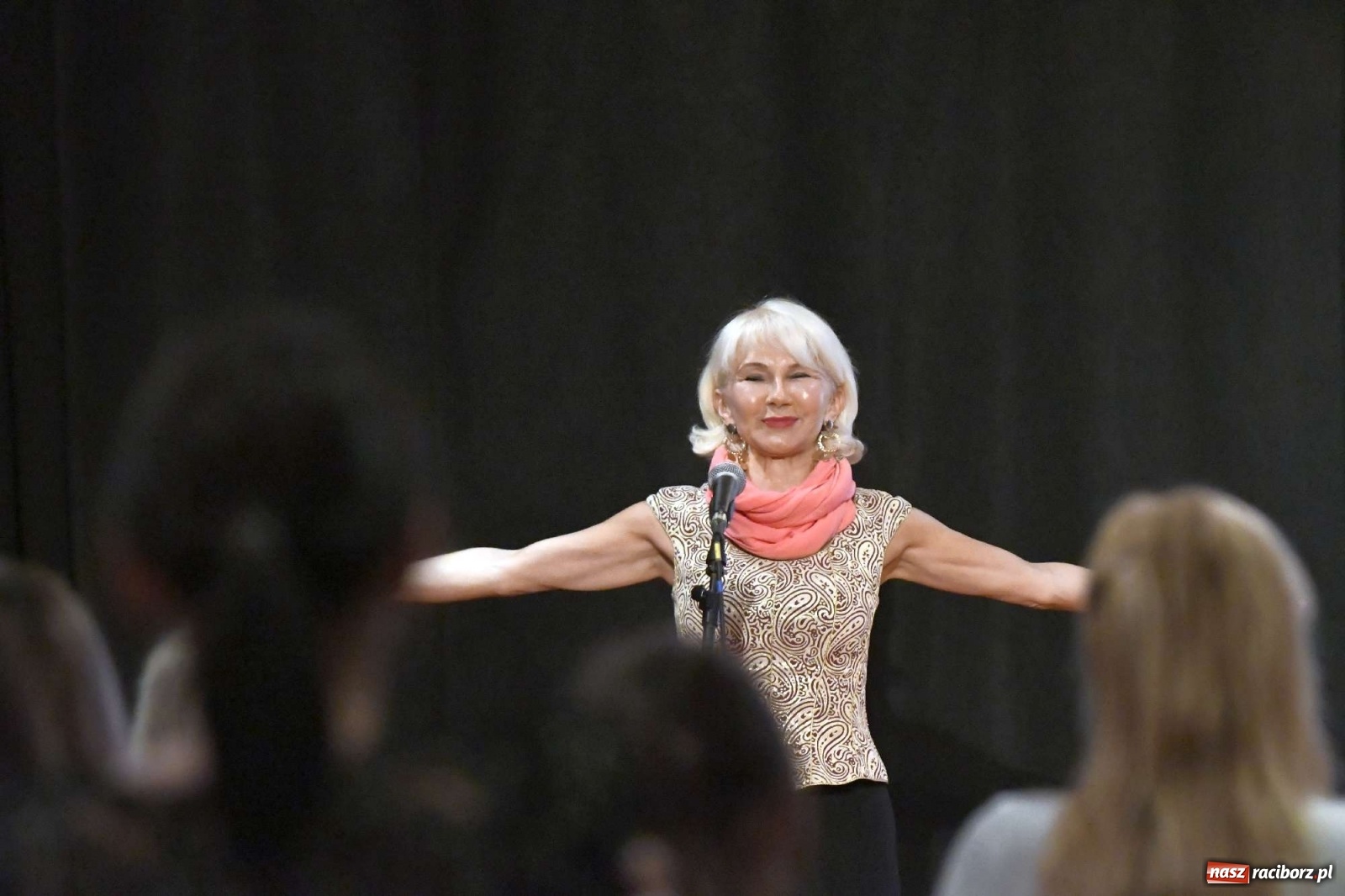 Zdjęcie w galerii na portalu naszraciborz.pl: Maria Magdalena. Wyzwolona kobiecość, odnaleziona boskość - spotkanie autorskie na zamku wiadomości z regionu