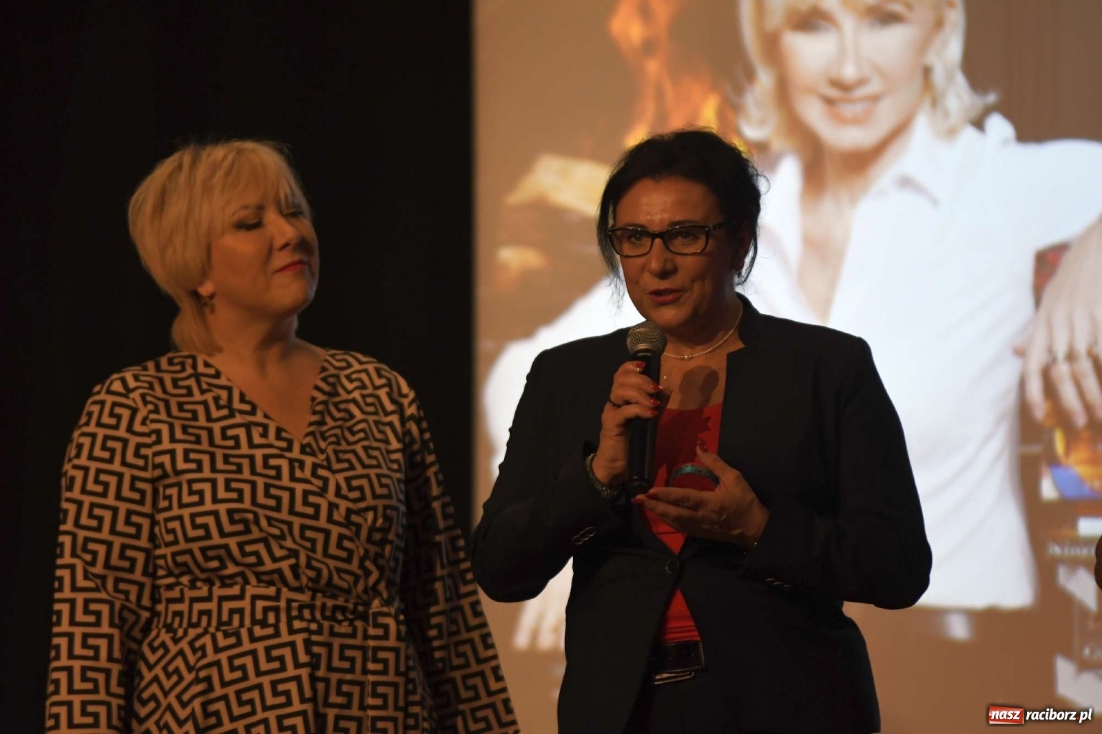 Zdjęcie w galerii na portalu naszraciborz.pl: Maria Magdalena. Wyzwolona kobiecość, odnaleziona boskość - spotkanie autorskie na zamku wiadomości z regionu