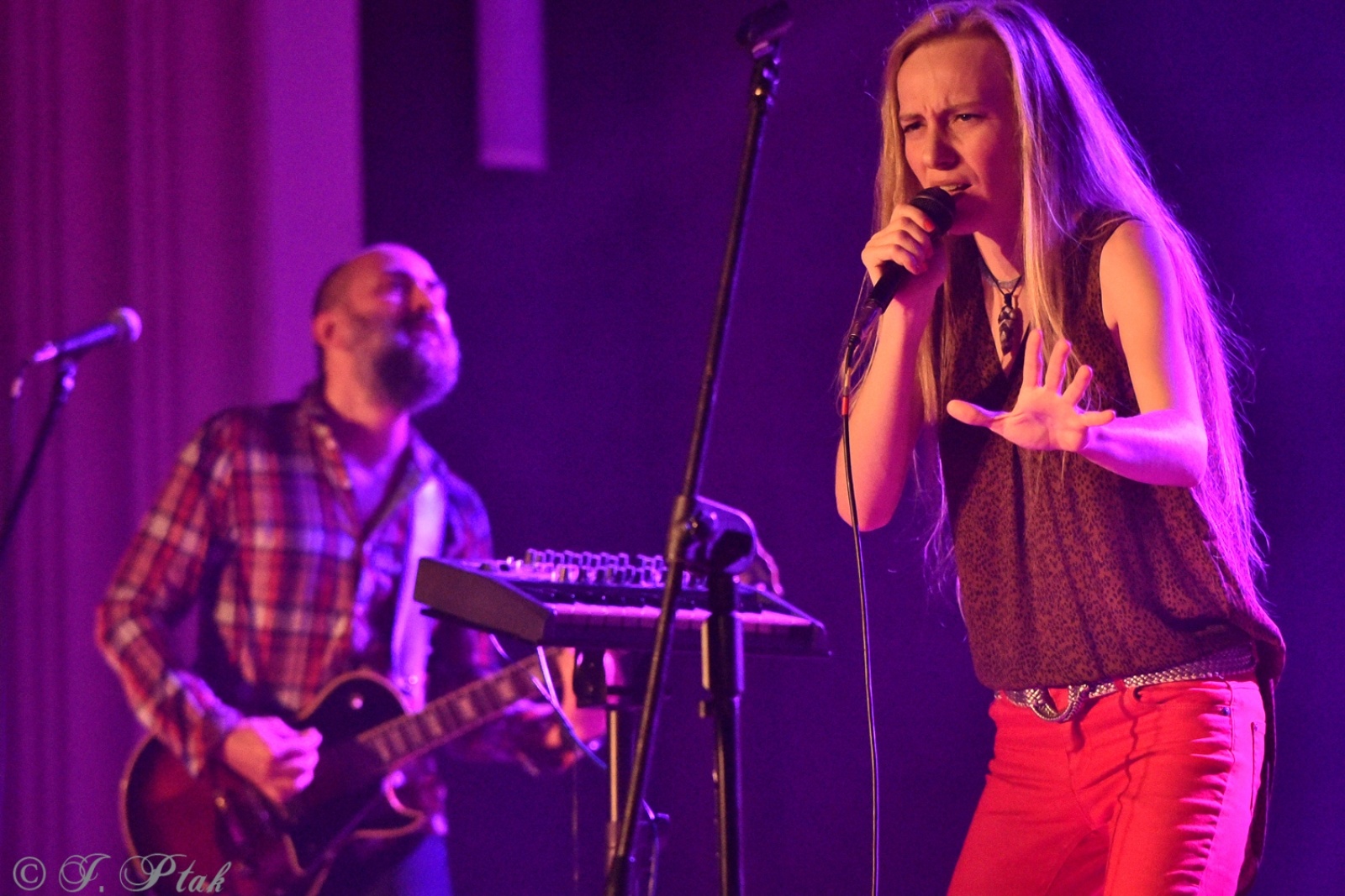 Zdjęcie w galerii na portalu naszraciborz.pl: RoCK UP. Mocne brzmienie w raciborskim wydaniu [FOTO] wiadomości z regionu