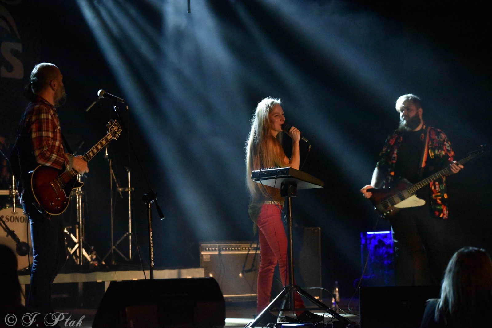 Zdjęcie w galerii na portalu naszraciborz.pl: RoCK UP. Mocne brzmienie w raciborskim wydaniu [FOTO] wiadomości z regionu