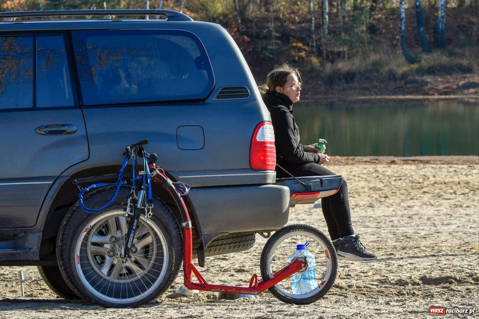 Zdjęcie w galerii na portalu naszraciborz.pl: Kuźnia Raciborska. Międzynarodowe Wyścigi Psich Zaprzęgów SZCZEKOWYJE wiadomości z regionu