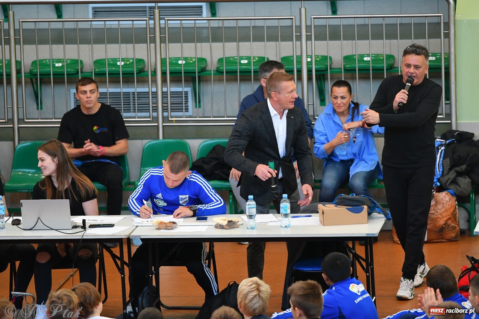 Zdjęcie w galerii na portalu naszraciborz.pl: Zapaśnicza Unia Racibórz świętuje 75-lecie klubu wiadomości z regionu