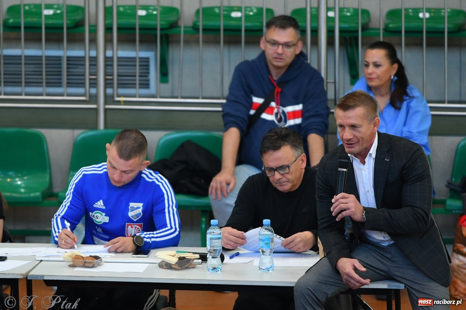 Zdjęcie w galerii na portalu naszraciborz.pl: Zapaśnicza Unia Racibórz świętuje 75-lecie klubu wiadomości z regionu