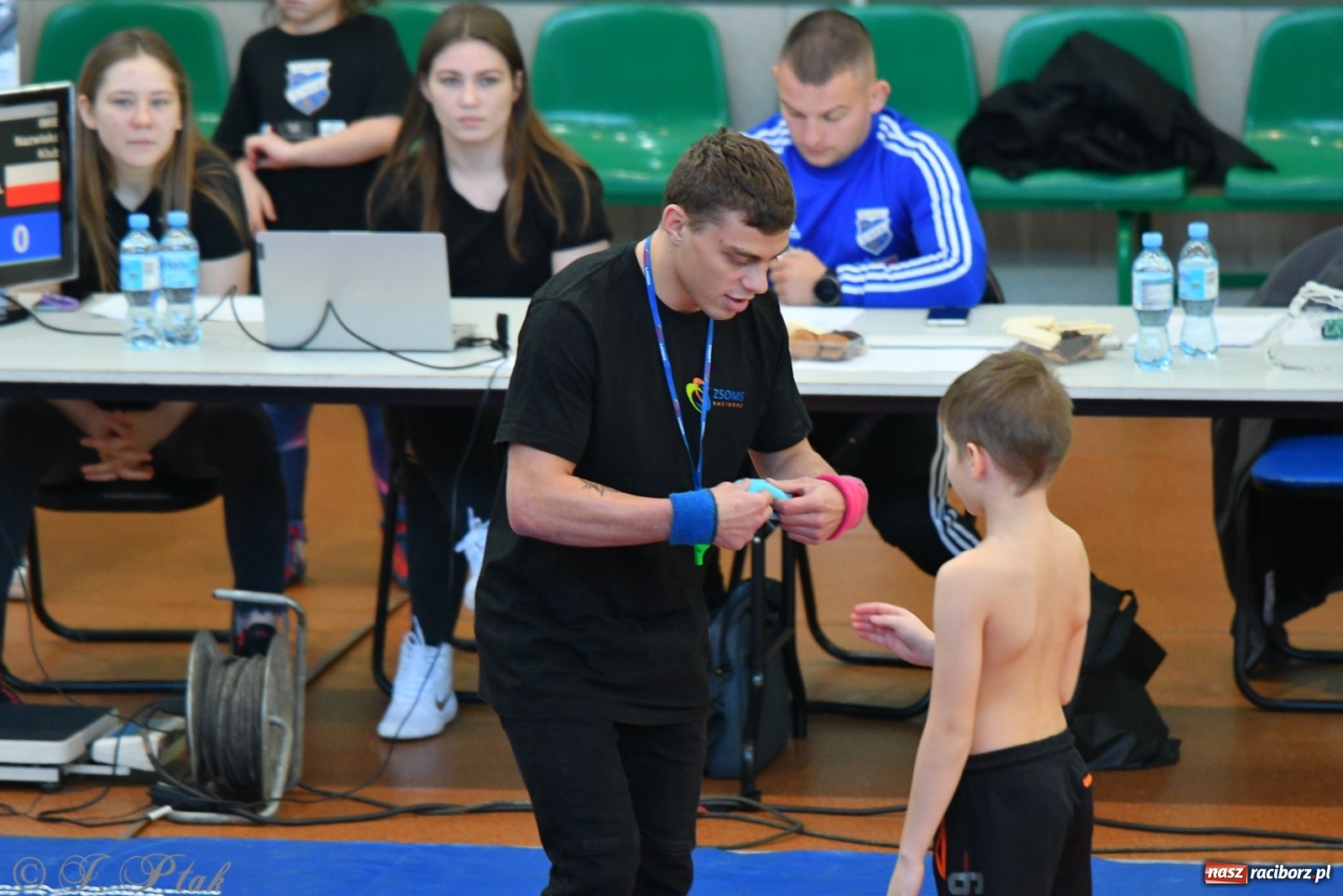 Zdjęcie w galerii na portalu naszraciborz.pl: Zapaśnicza Unia Racibórz świętuje 75-lecie klubu wiadomości z regionu