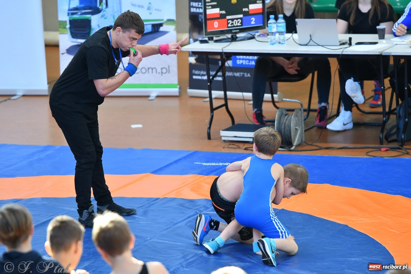 Zdjęcie w galerii na portalu naszraciborz.pl: Zapaśnicza Unia Racibórz świętuje 75-lecie klubu wiadomości z regionu