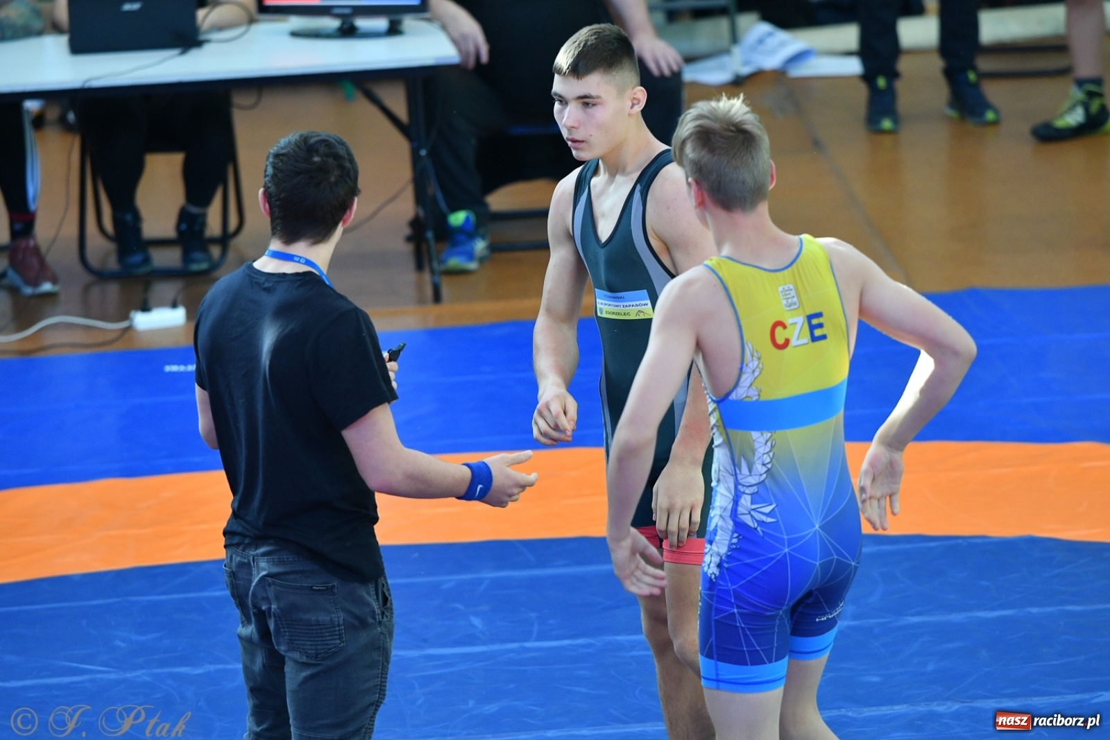 Zdjęcie w galerii na portalu naszraciborz.pl: Zapaśnicza Unia Racibórz świętuje 75-lecie klubu wiadomości z regionu