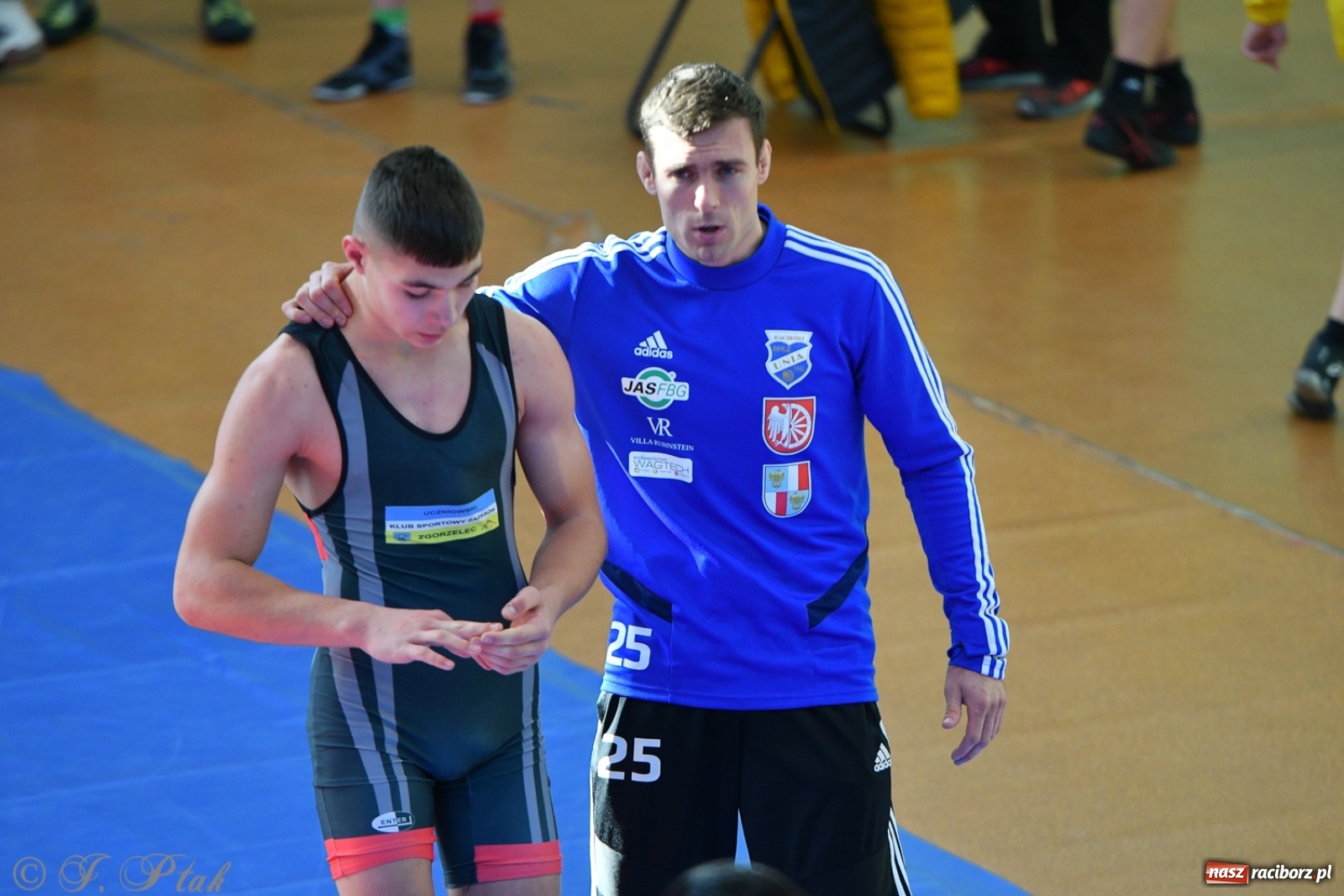 Zdjęcie w galerii na portalu naszraciborz.pl: Zapaśnicza Unia Racibórz świętuje 75-lecie klubu wiadomości z regionu