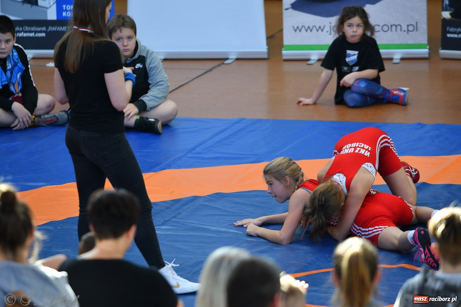 Zdjęcie w galerii na portalu naszraciborz.pl: Zapaśnicza Unia Racibórz świętuje 75-lecie klubu wiadomości z regionu