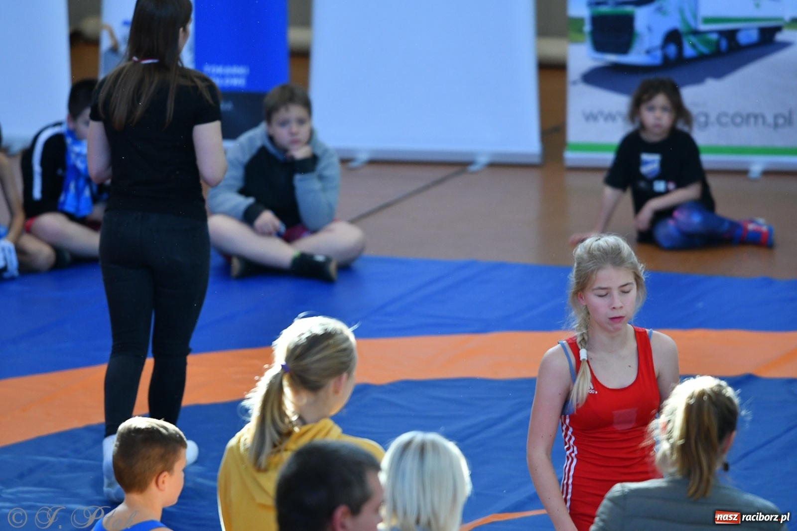 Zdjęcie w galerii na portalu naszraciborz.pl: Zapaśnicza Unia Racibórz świętuje 75-lecie klubu wiadomości z regionu