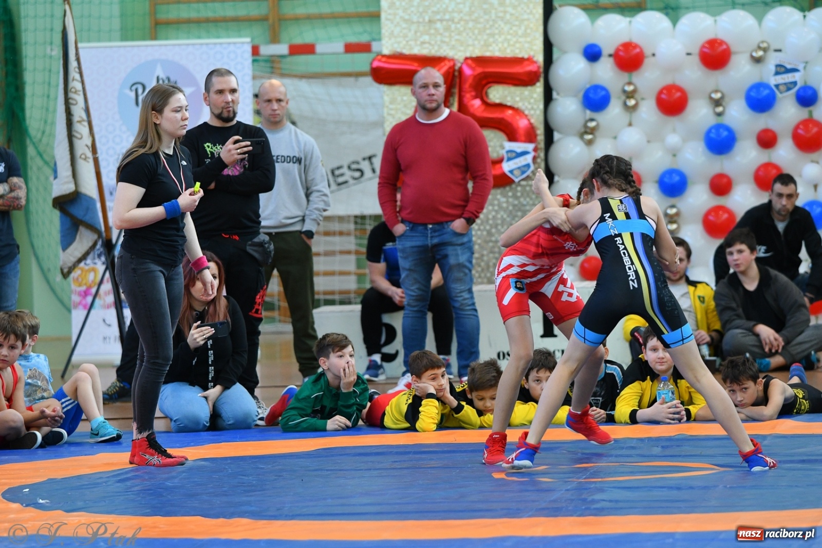 Zdjęcie w galerii na portalu naszraciborz.pl: Zapaśnicza Unia Racibórz świętuje 75-lecie klubu wiadomości z regionu