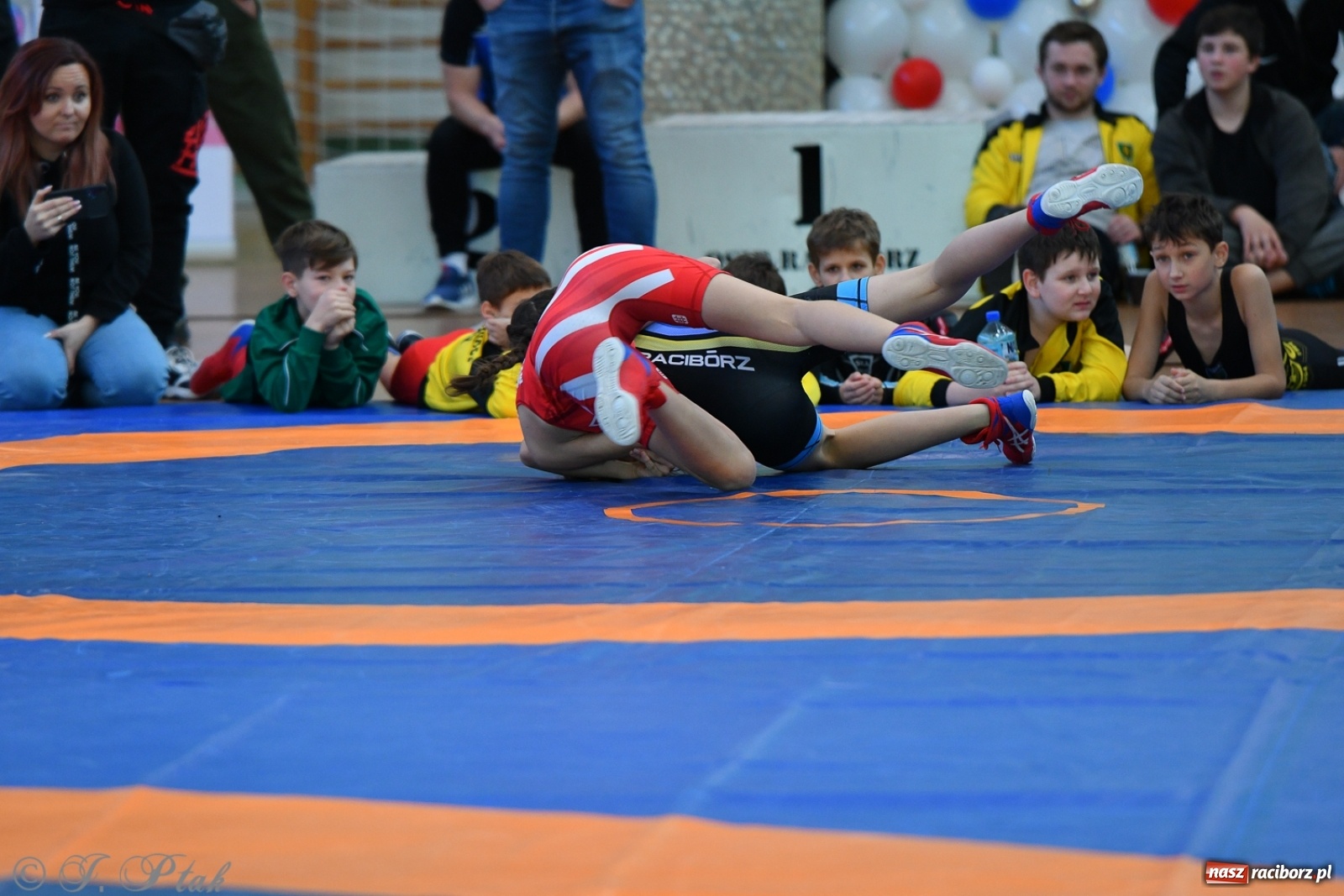 Zdjęcie w galerii na portalu naszraciborz.pl: Zapaśnicza Unia Racibórz świętuje 75-lecie klubu wiadomości z regionu