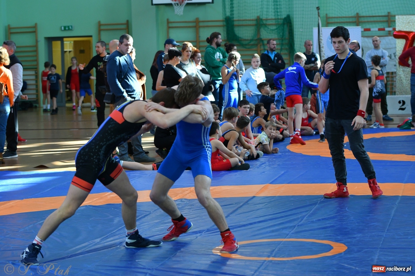 Zdjęcie w galerii na portalu naszraciborz.pl: Zapaśnicza Unia Racibórz świętuje 75-lecie klubu wiadomości z regionu