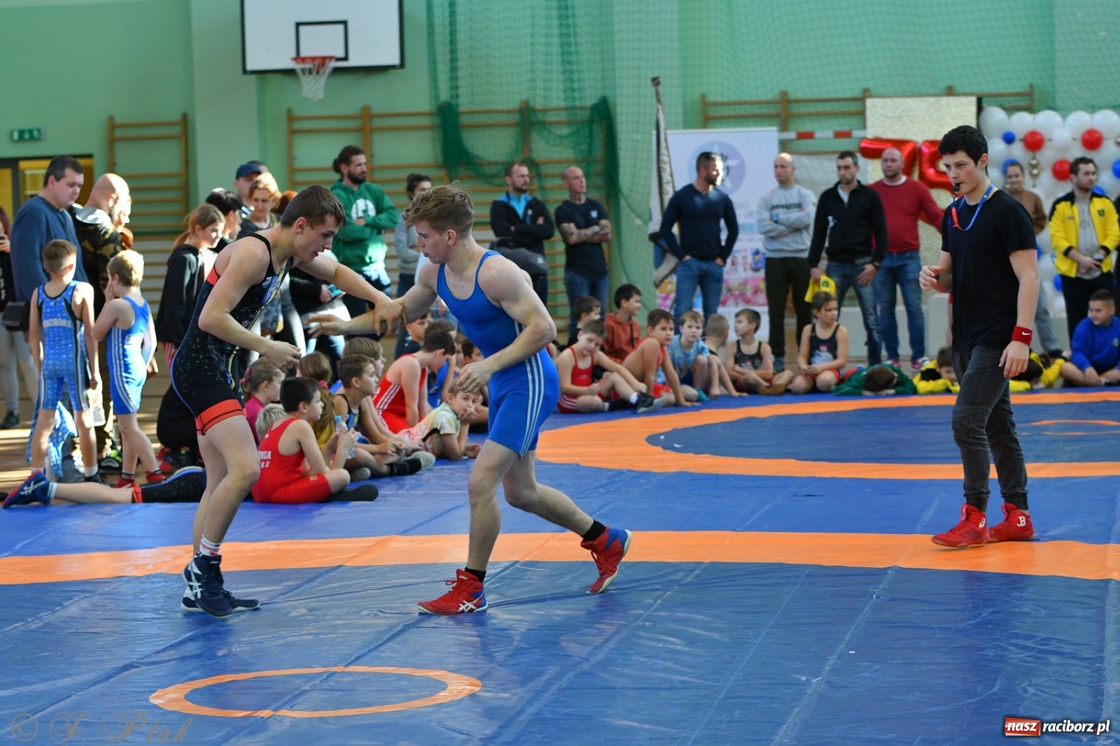 Zdjęcie w galerii na portalu naszraciborz.pl: Zapaśnicza Unia Racibórz świętuje 75-lecie klubu wiadomości z regionu