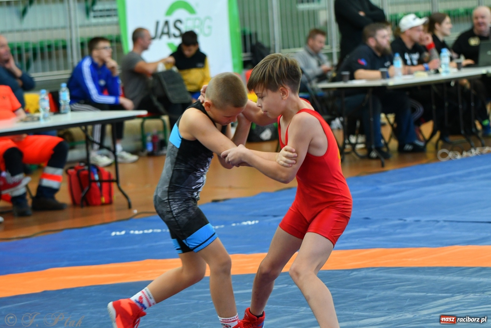 Zdjęcie w galerii na portalu naszraciborz.pl: Zapaśnicza Unia Racibórz świętuje 75-lecie klubu wiadomości z regionu