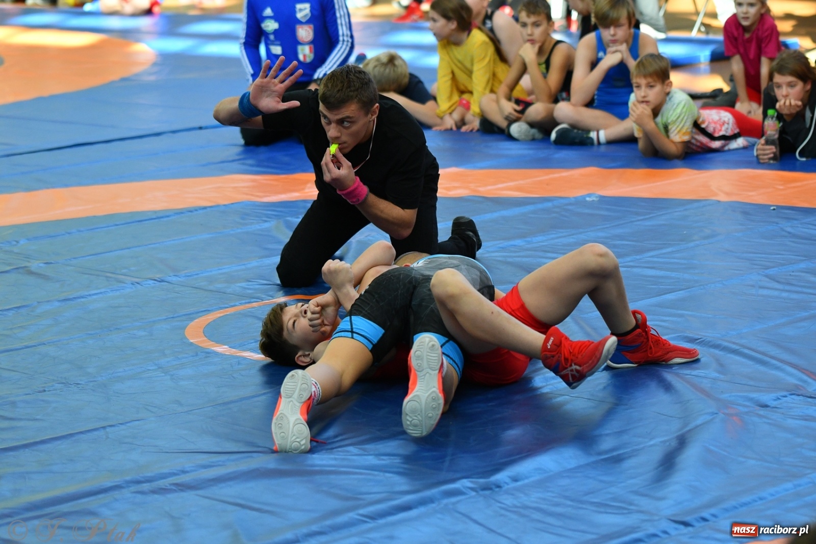 Zdjęcie w galerii na portalu naszraciborz.pl: Zapaśnicza Unia Racibórz świętuje 75-lecie klubu wiadomości z regionu