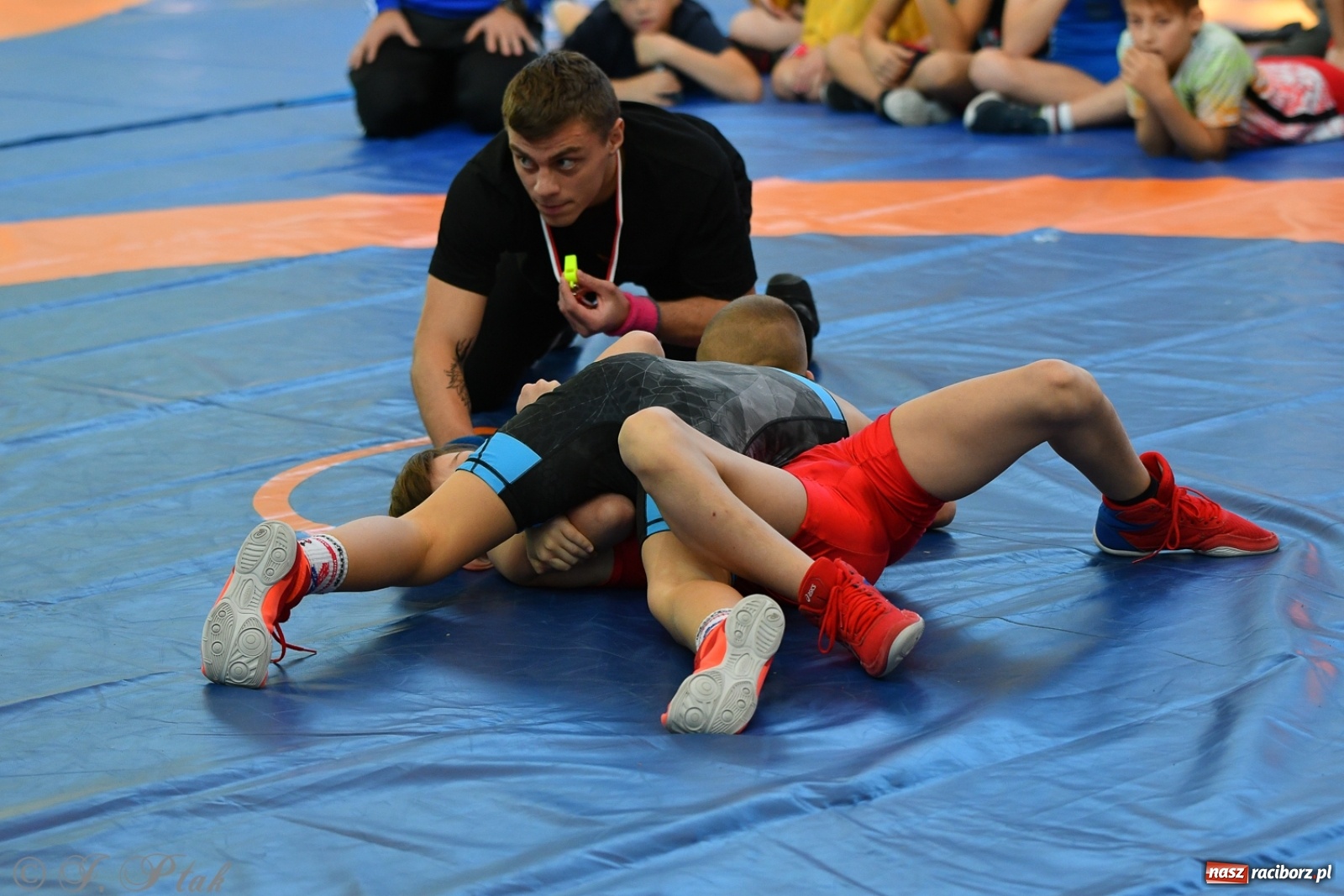 Zdjęcie w galerii na portalu naszraciborz.pl: Zapaśnicza Unia Racibórz świętuje 75-lecie klubu wiadomości z regionu